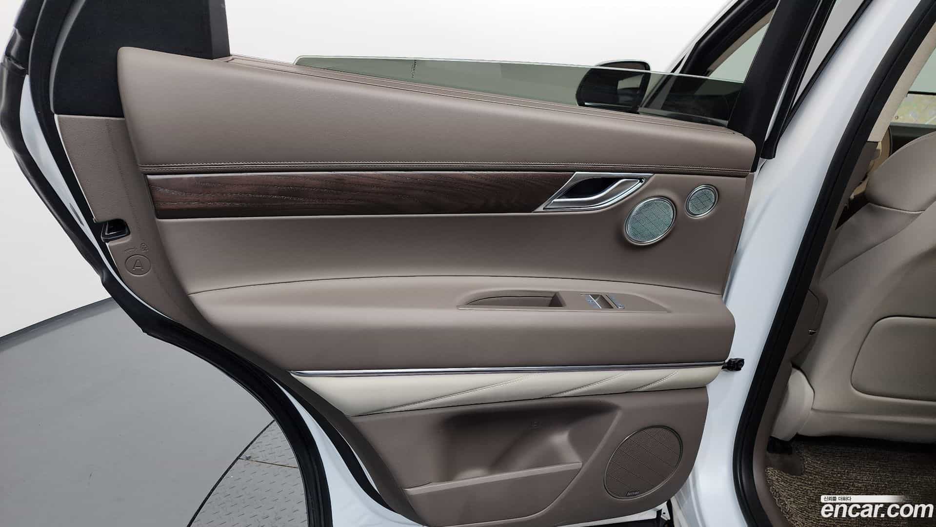 GV80 Genesis 2020.1-INNER-035