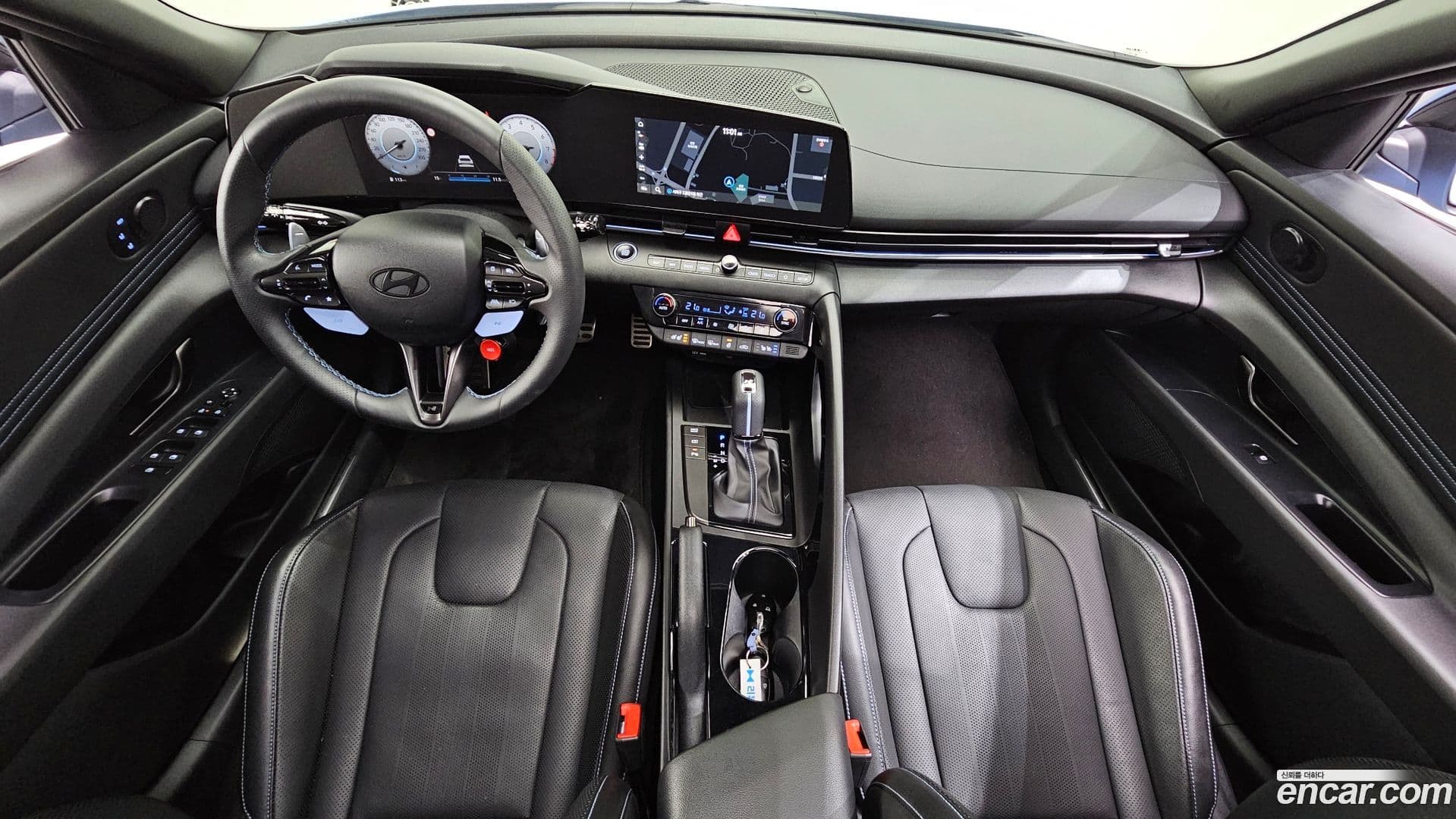 Main__Slider__Photo:AVANTE Hyundai 2025.7-6