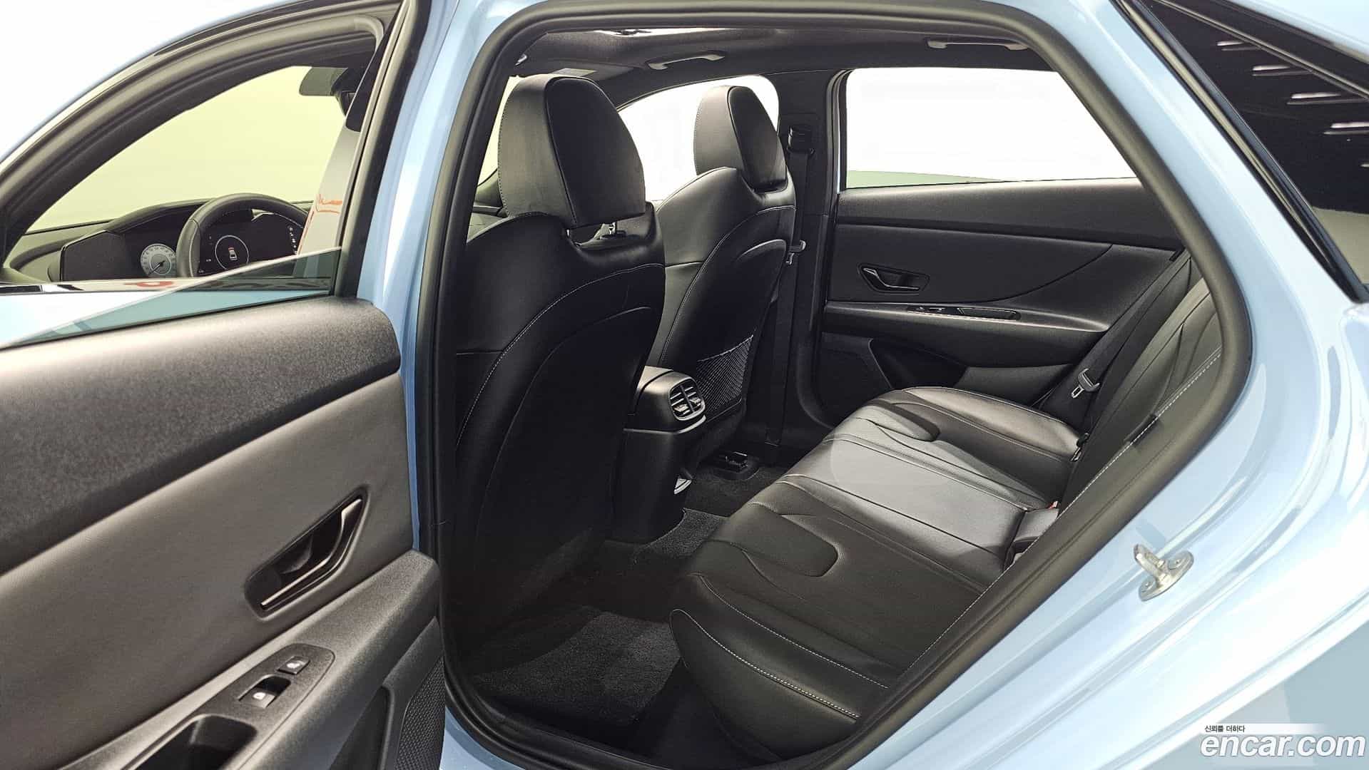 AVANTE Hyundai 2025.7-INNER-036