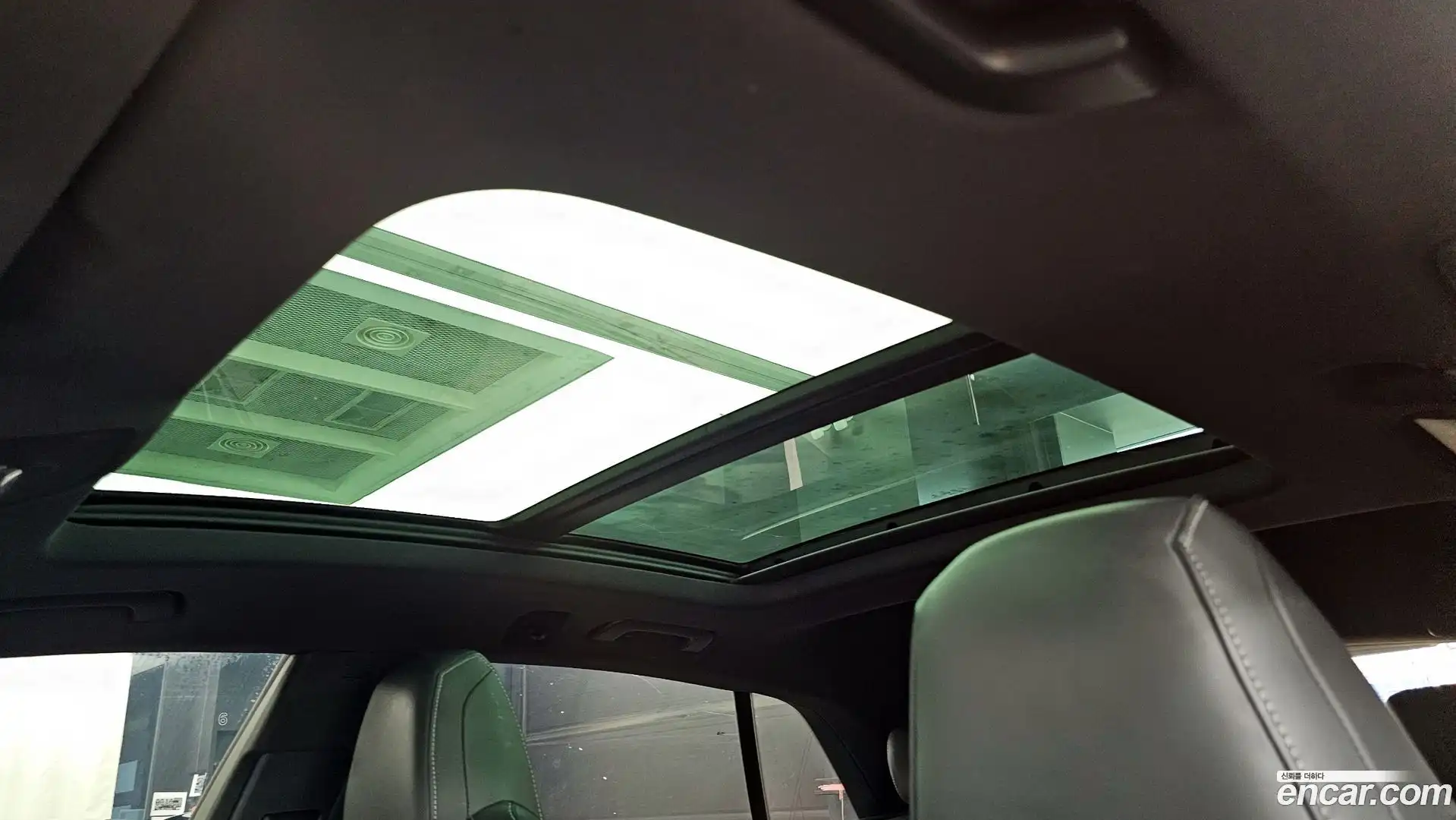 Q8 Audi 2022.1-OPTION-022