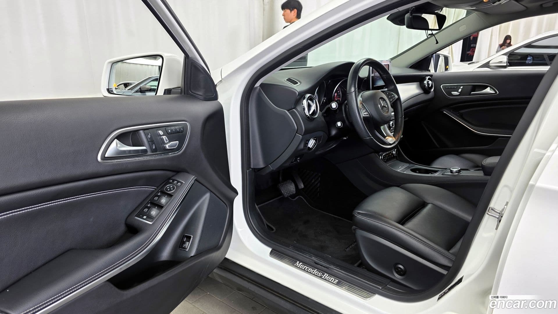 Main__Slider__Photo:GLA-Class Mercedes-Benz 2019.3-9