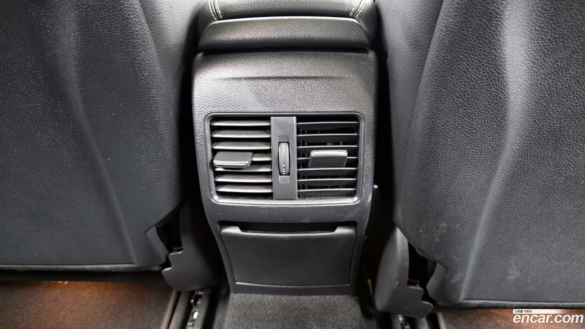 GLA-Class Mercedes-Benz 2019.3-OPTION-022