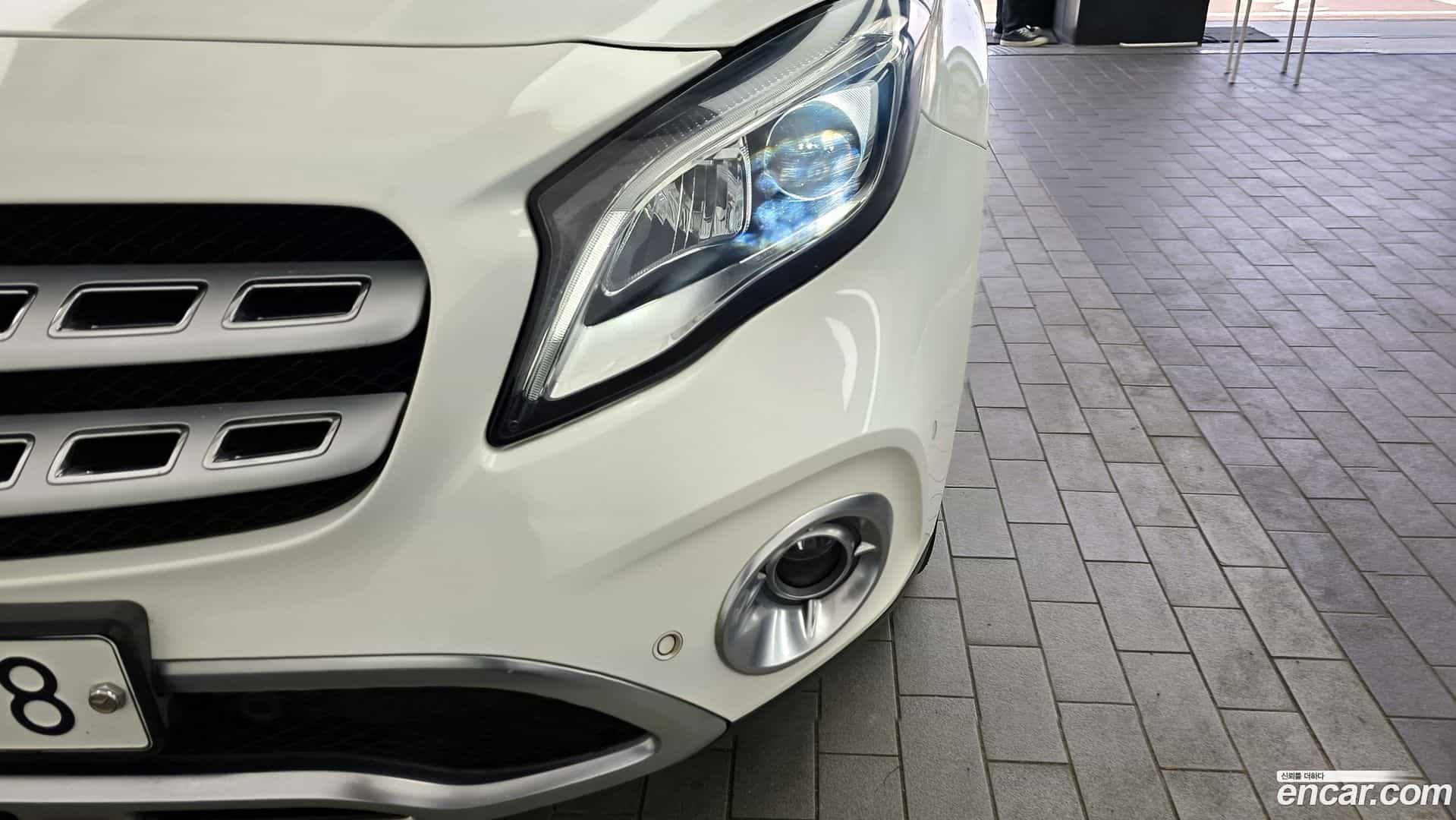 GLA-Class Mercedes-Benz 2019.3-OUTER-032