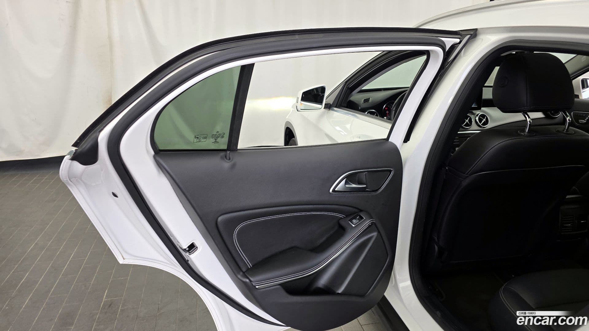 Main__Slider__Photo:GLA-Class Mercedes-Benz 2019.3-24
