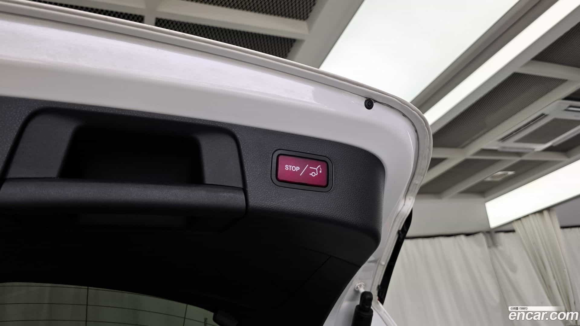 GLA-Class Mercedes-Benz 2019.3-OPTION-040