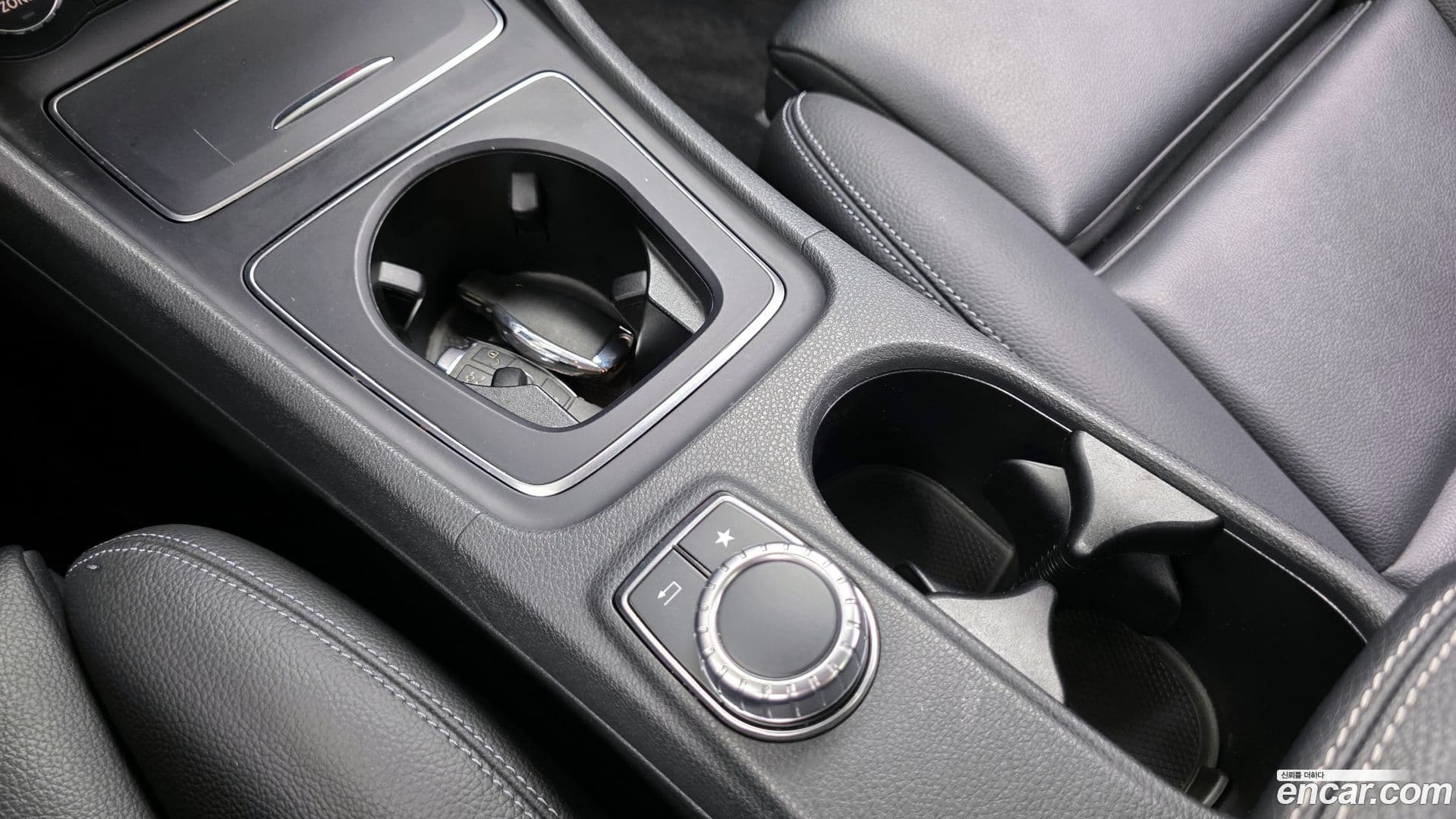 Main__Slider__Photo:GLA-Class Mercedes-Benz 2019.3-29