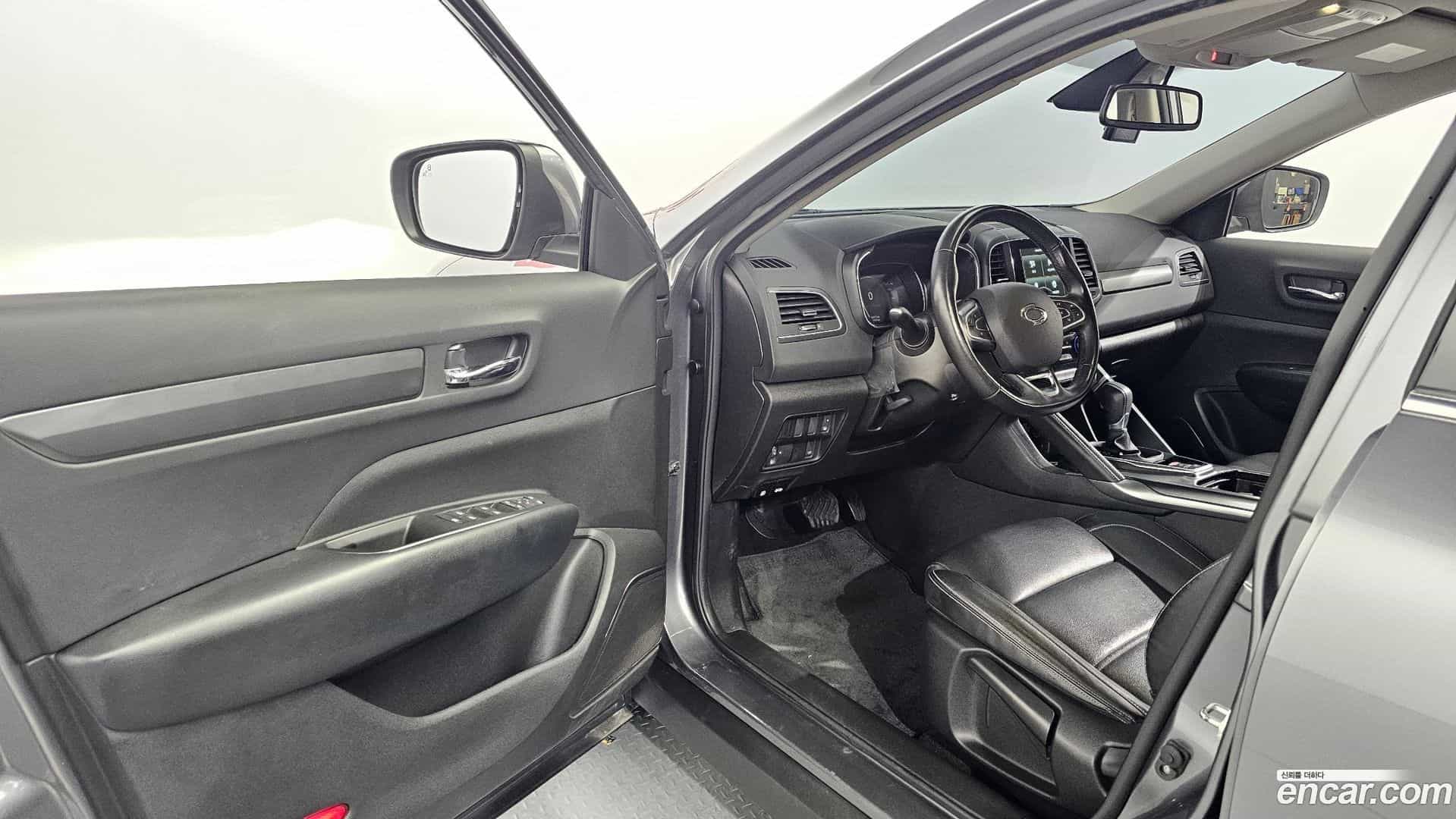 QM6 Renault Korea 2022.1-INNER-010