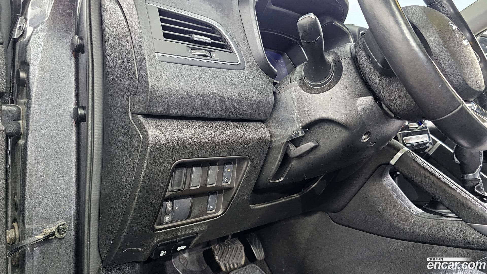 Main__Slider__Photo:QM6 Renault Korea 2022.1-14