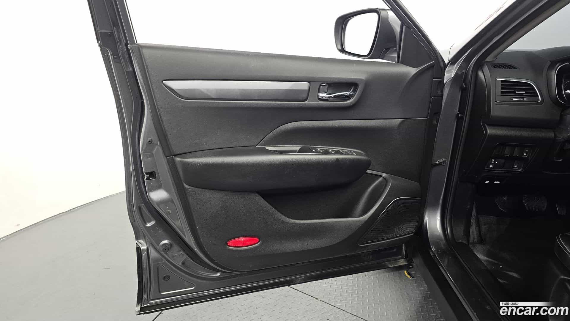 QM6 Renault Korea 2022.1-INNER-034