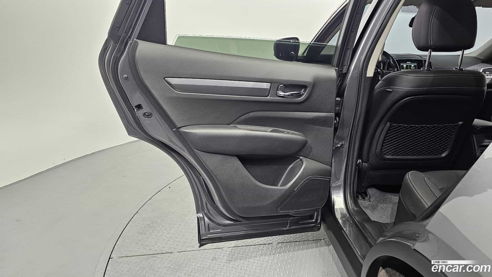 QM6 Renault Korea 2022.1-INNER-035