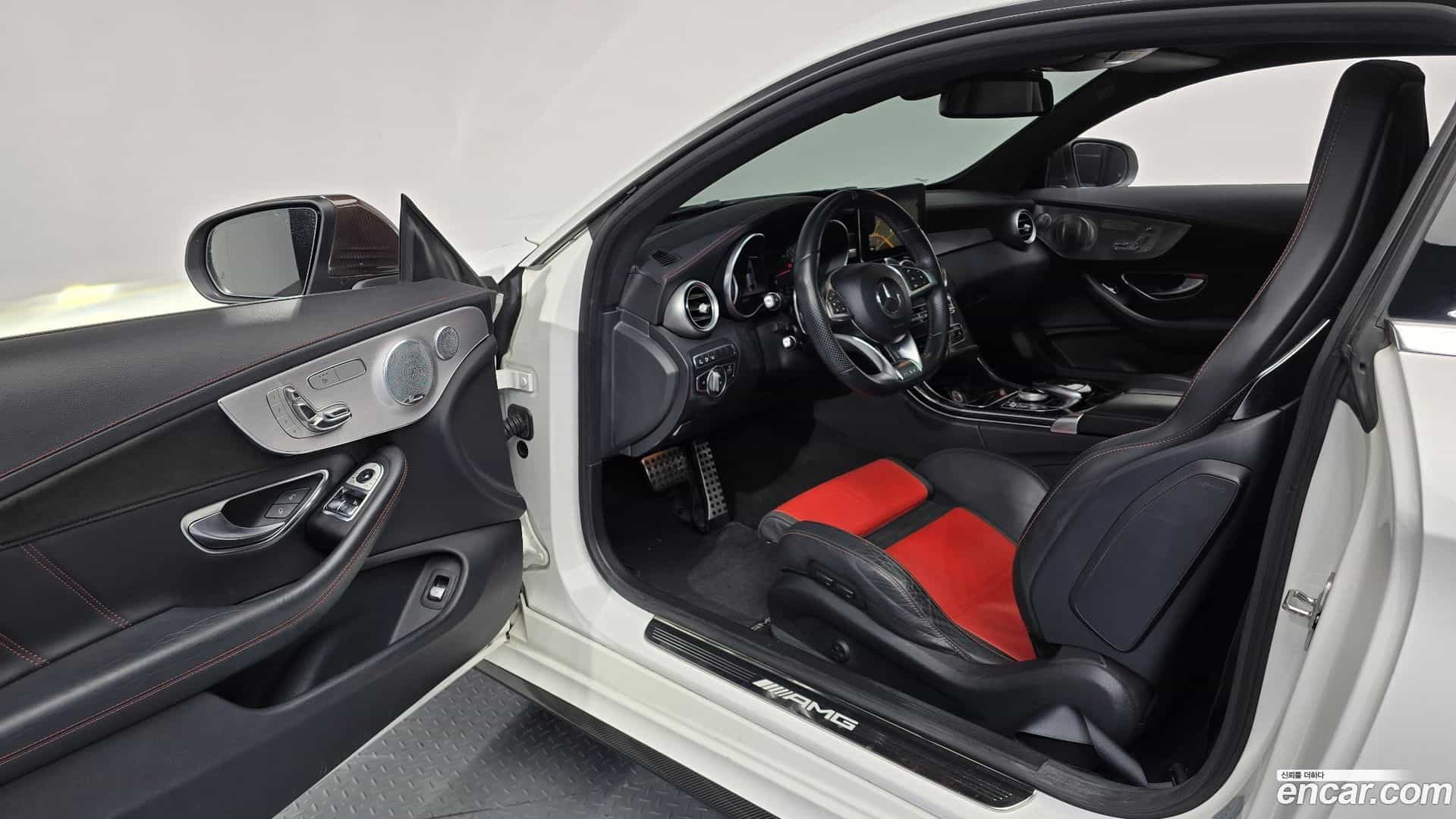 C-Class Mercedes-Benz 2018.5-INNER-010