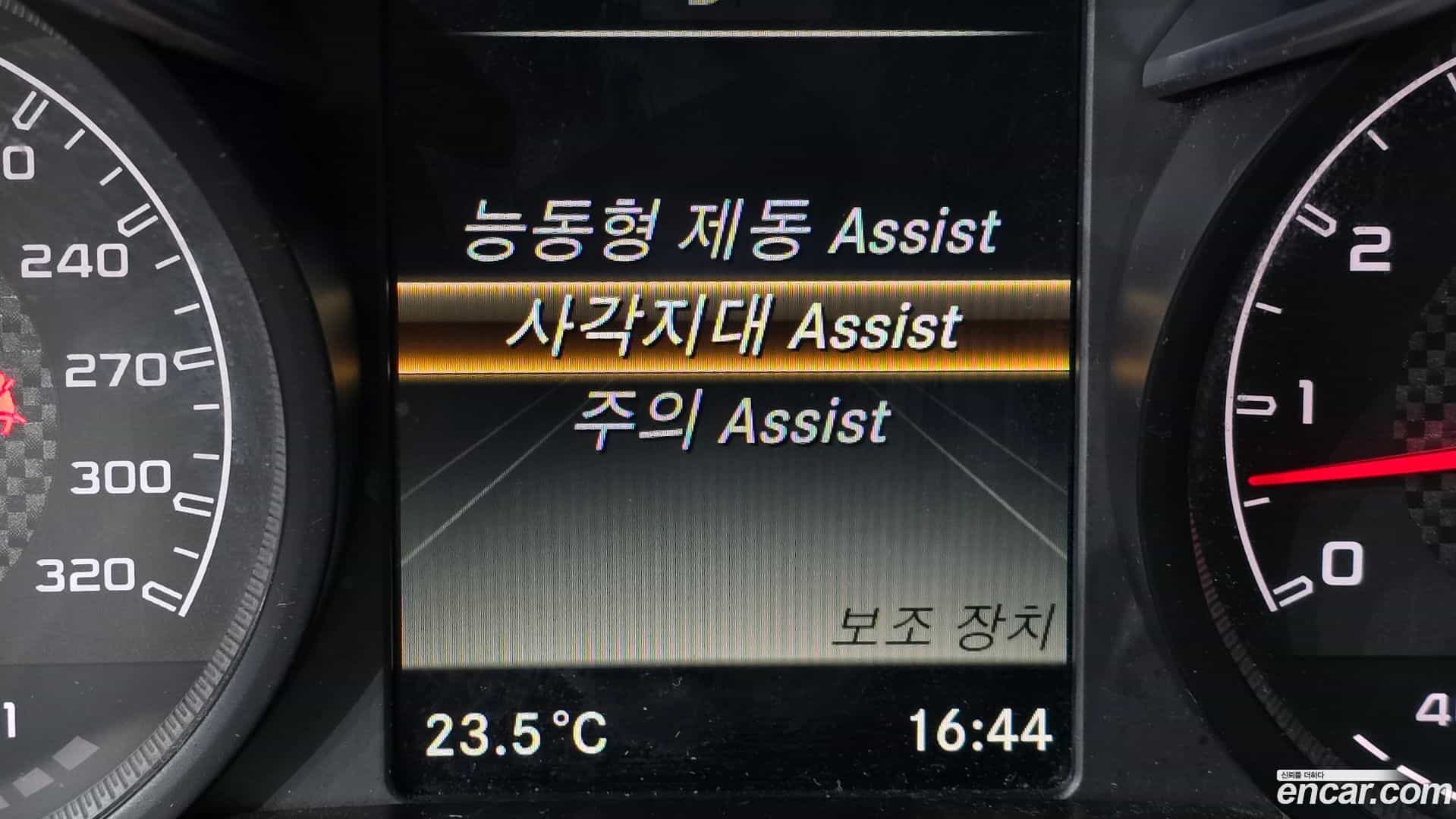 C-Class Mercedes-Benz 2018.5-OPTION-019