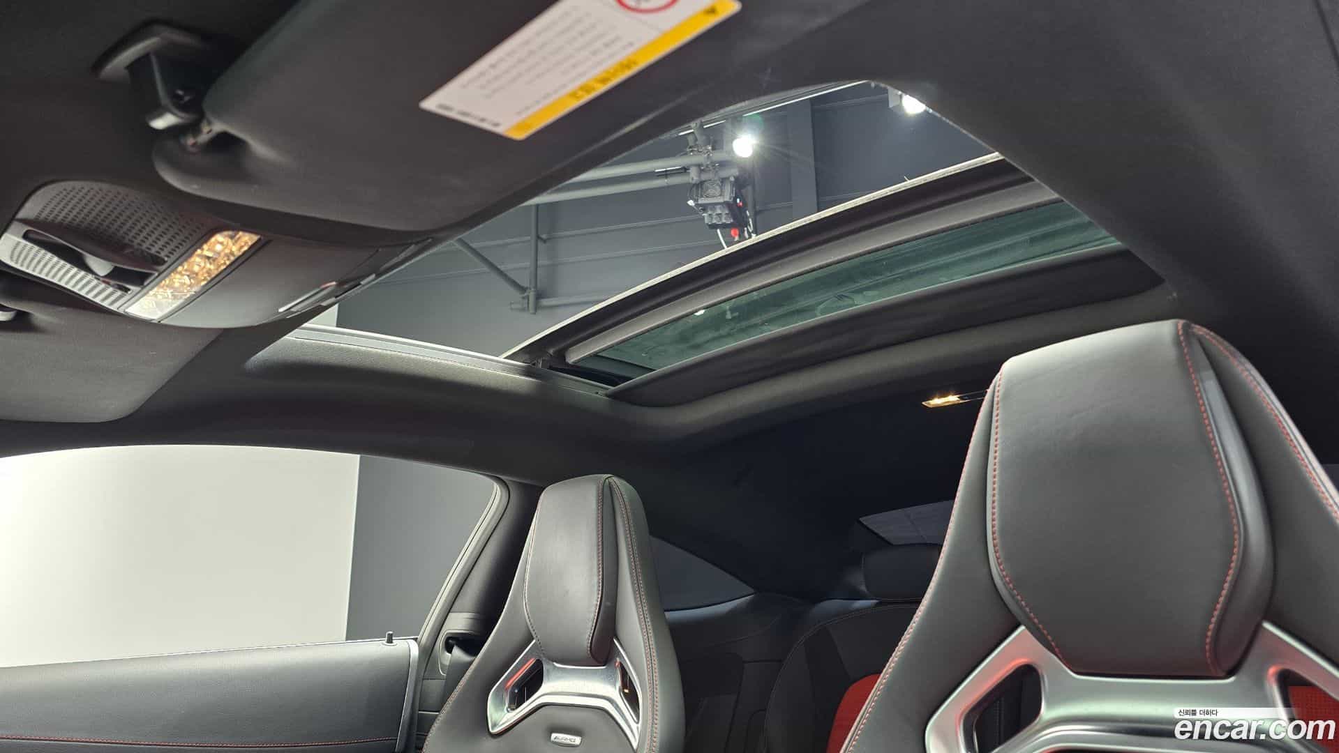C-Class Mercedes-Benz 2018.5-OPTION-023