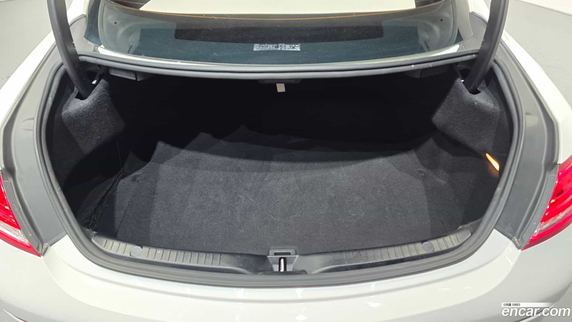 C-Class Mercedes-Benz 2018.5-OPTION-024