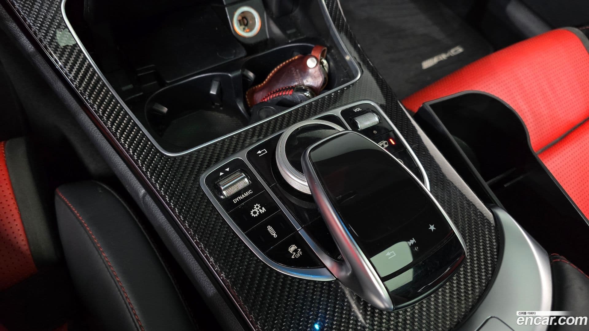 Main__Slider__Photo:C-Class Mercedes-Benz 2018.5-30