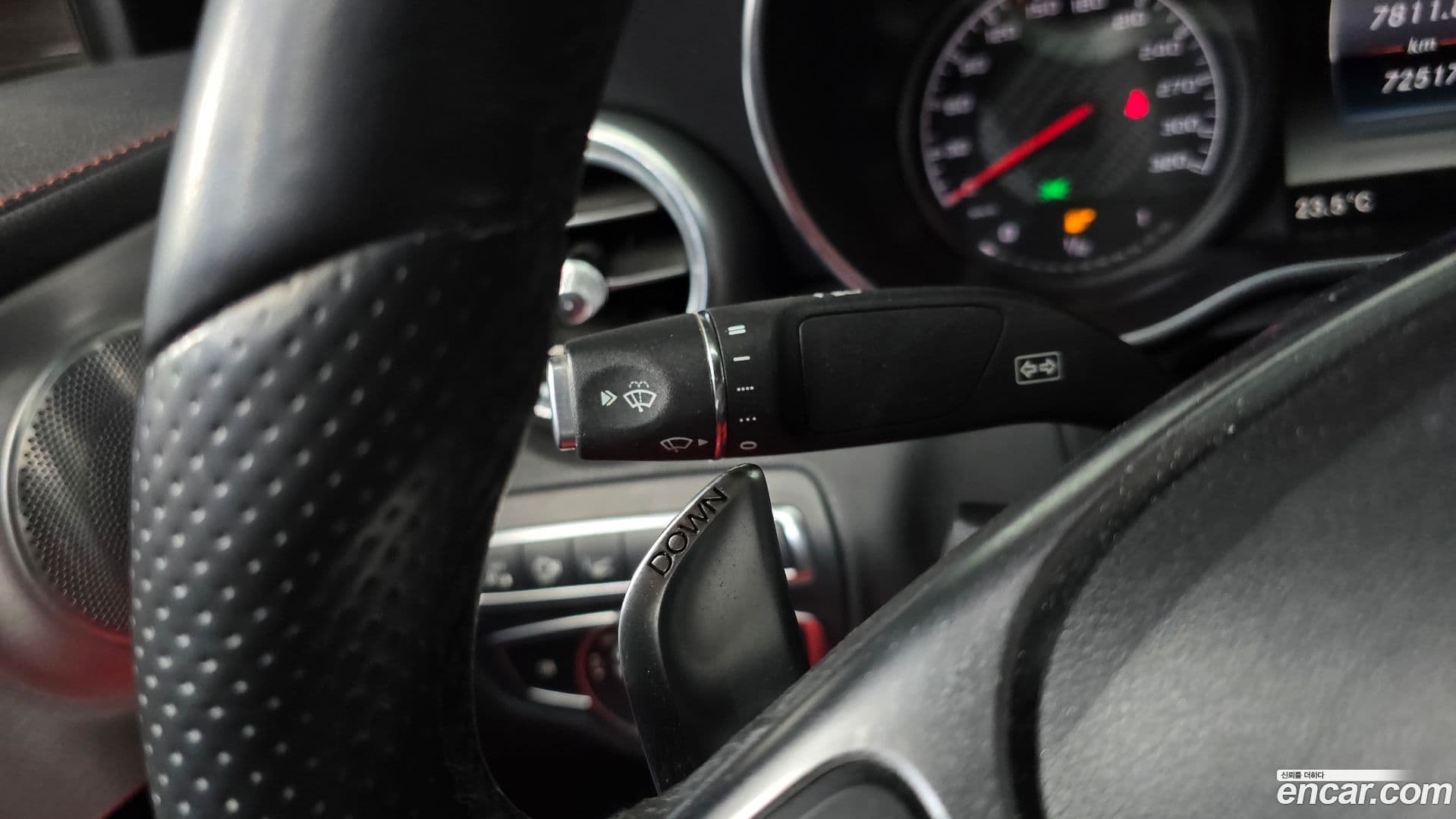 Main__Slider__Photo:C-Class Mercedes-Benz 2018.5-32