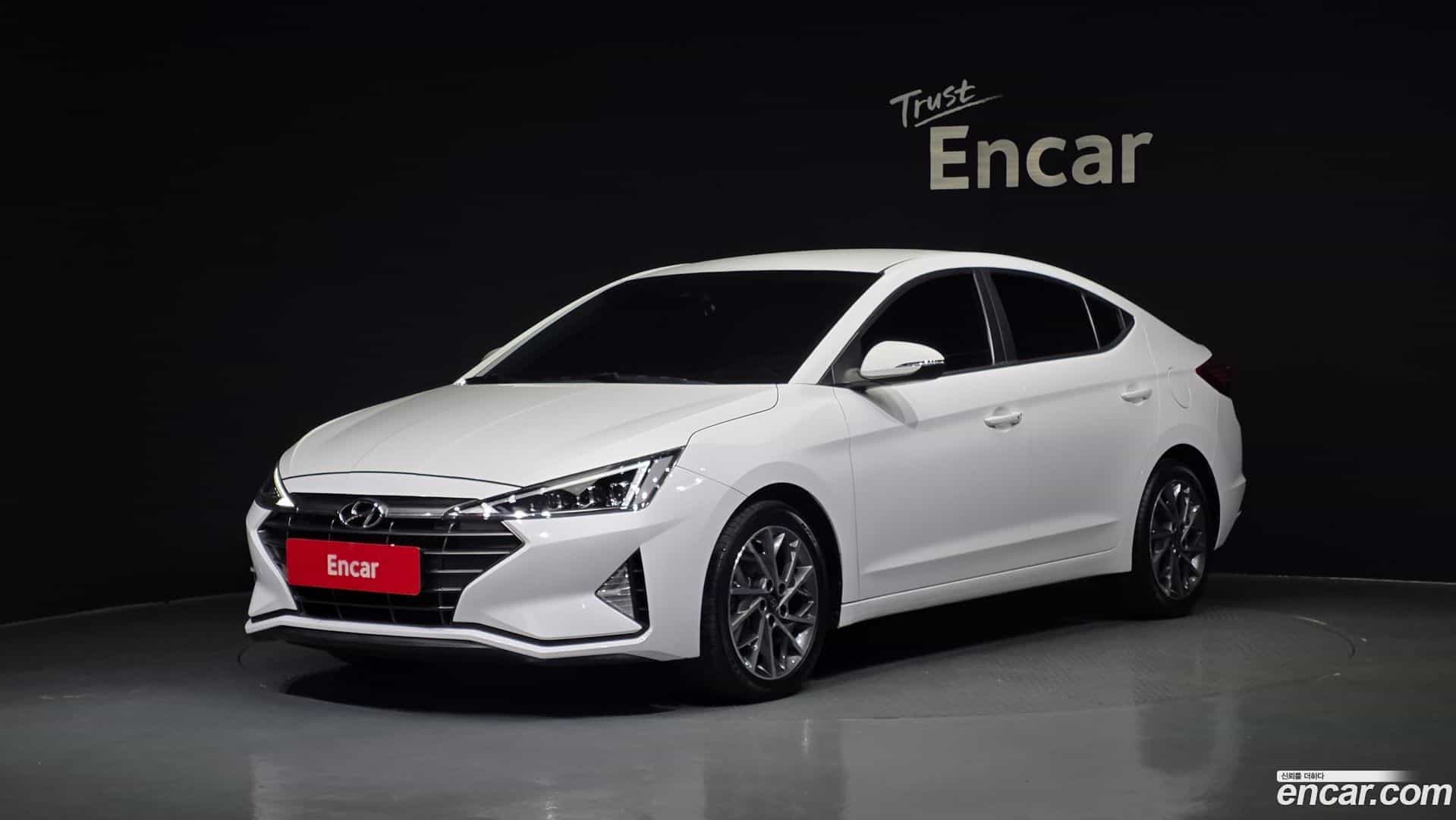 AVANTE Hyundai 2019.0-OUTER-001