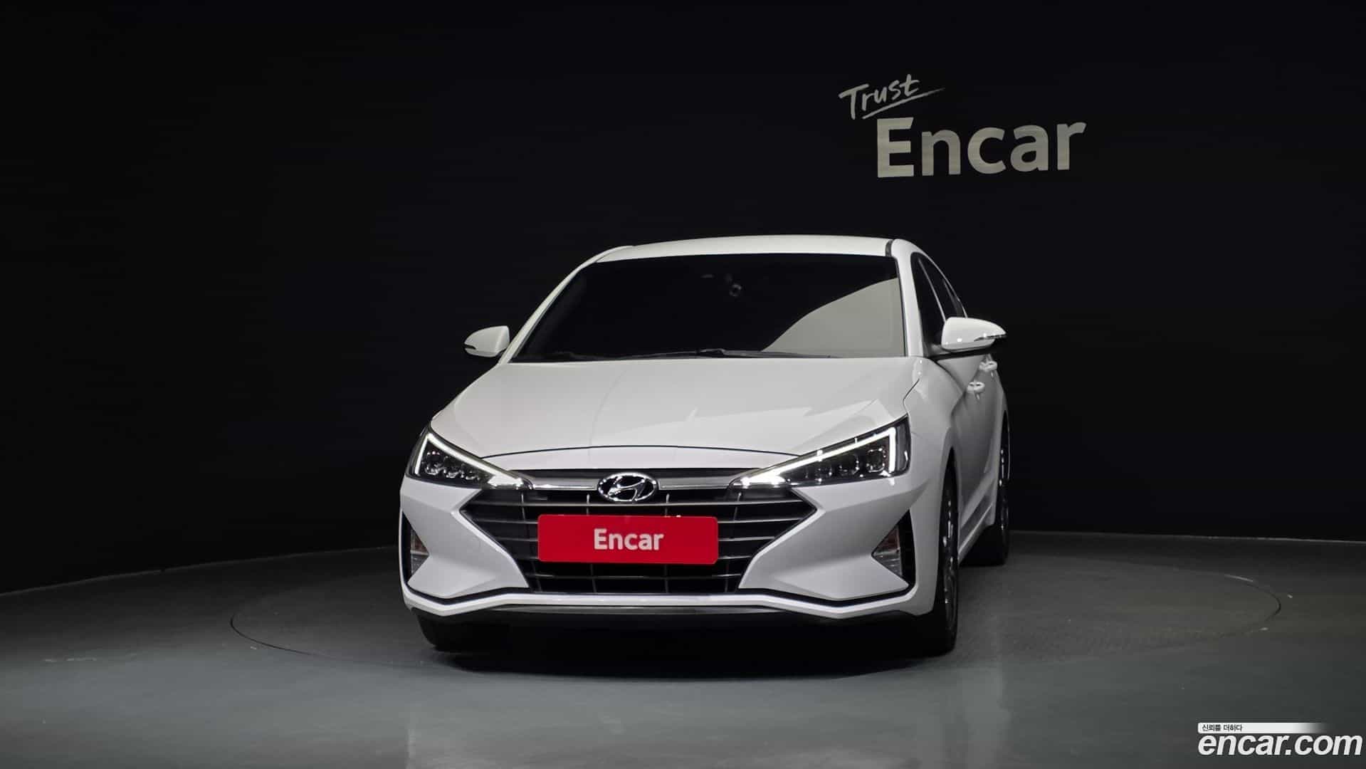AVANTE Hyundai 2019.0-OUTER-003