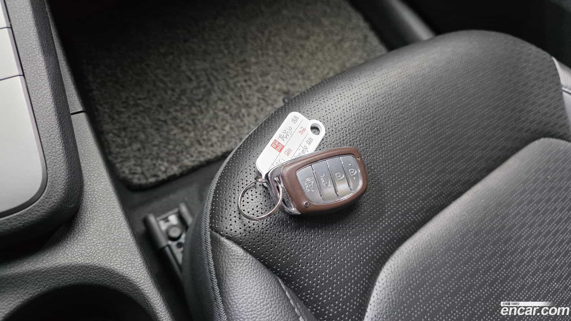 AVANTE Hyundai 2019.0-OPTION-022