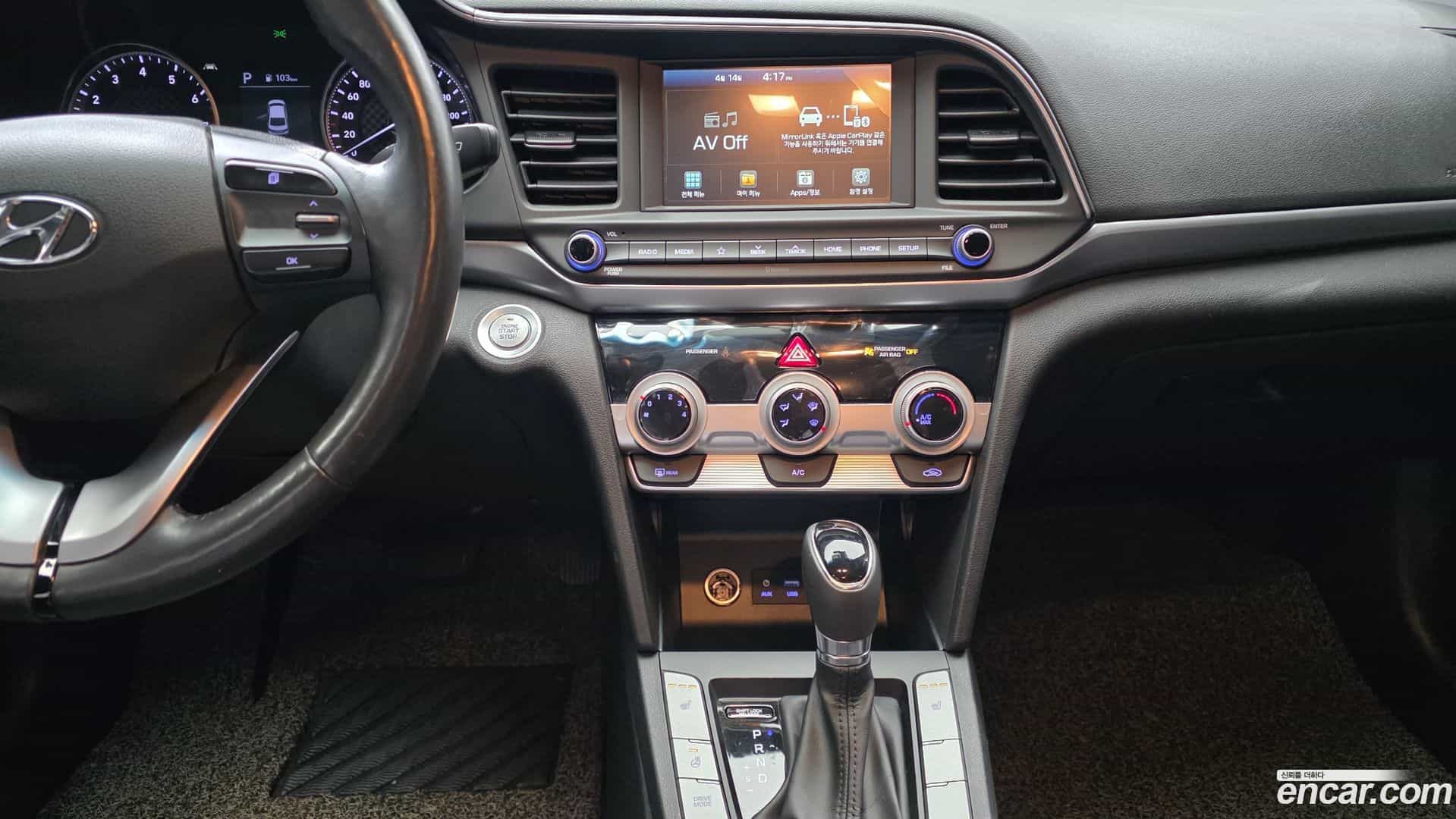 AVANTE Hyundai 2019.0-OPTION-023