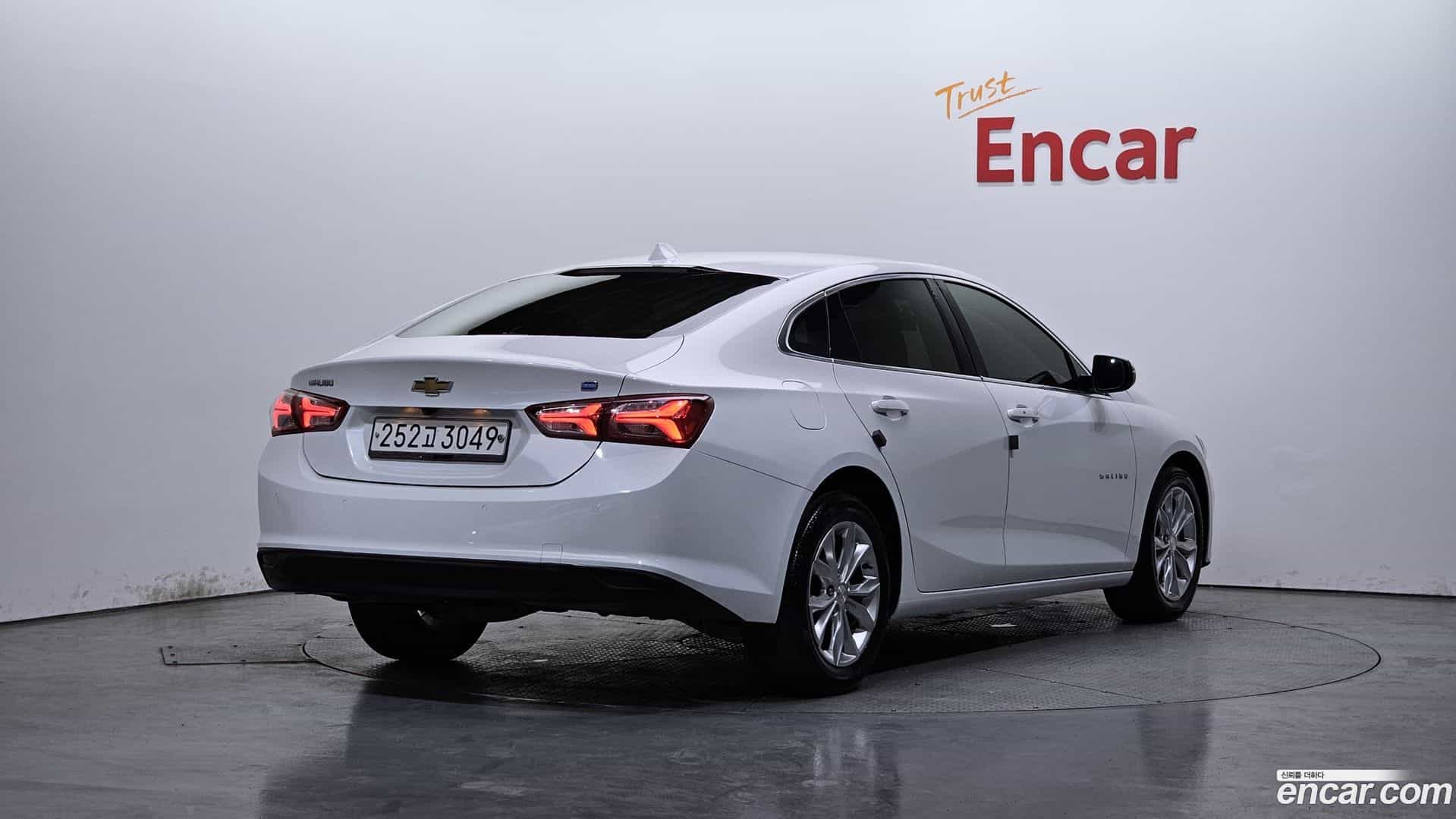 Malibu Chevrolet 2019.10-OUTER-002