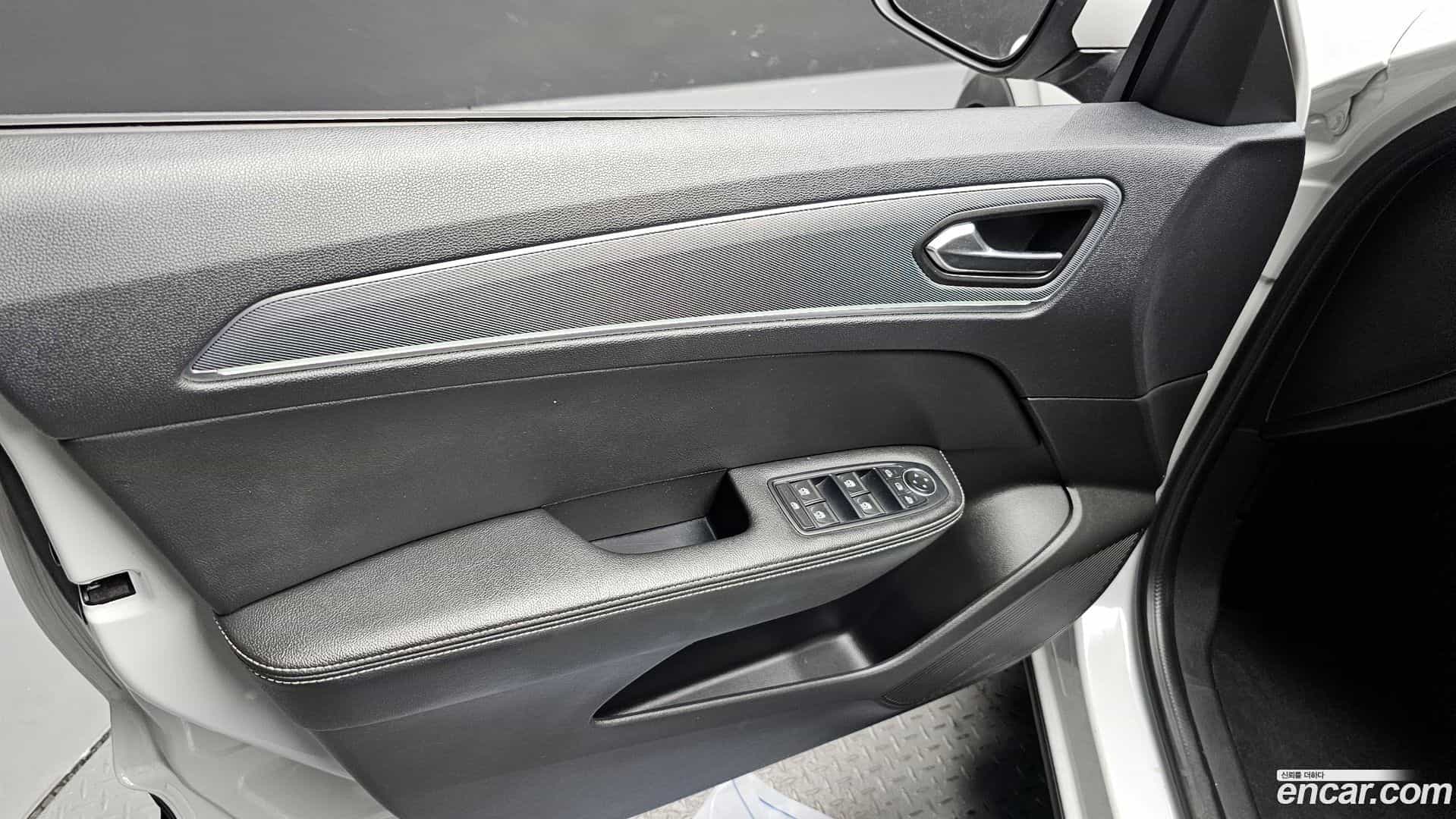 XM3 Renault Korea 2021.10-INNER-034