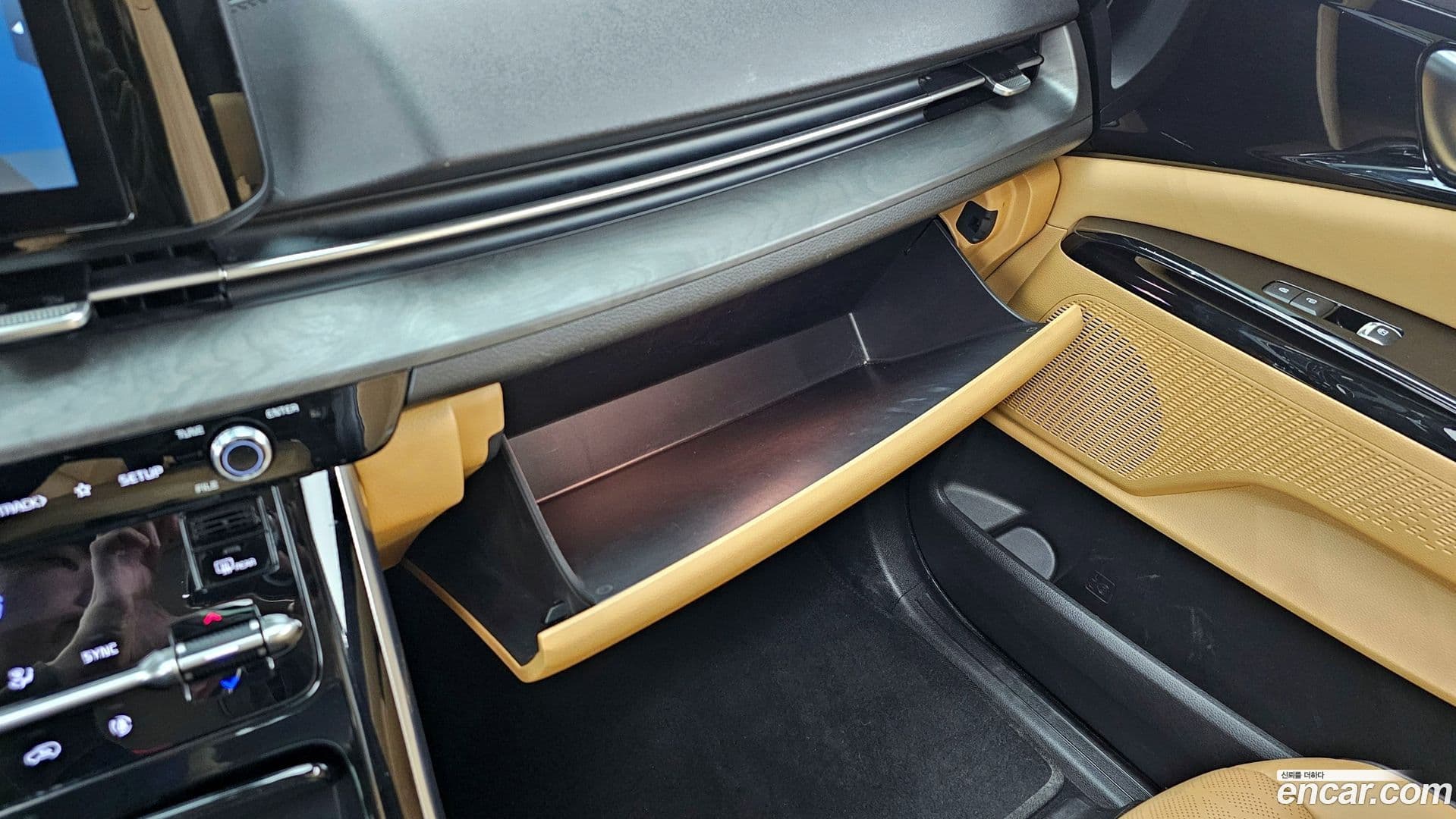 Main__Slider__Photo:Canival Kia 2020.9-27