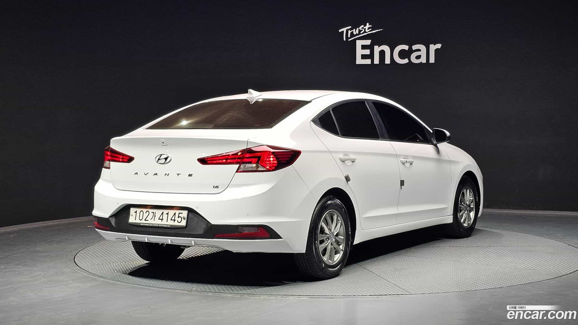AVANTE Hyundai 2019.8-OUTER-002