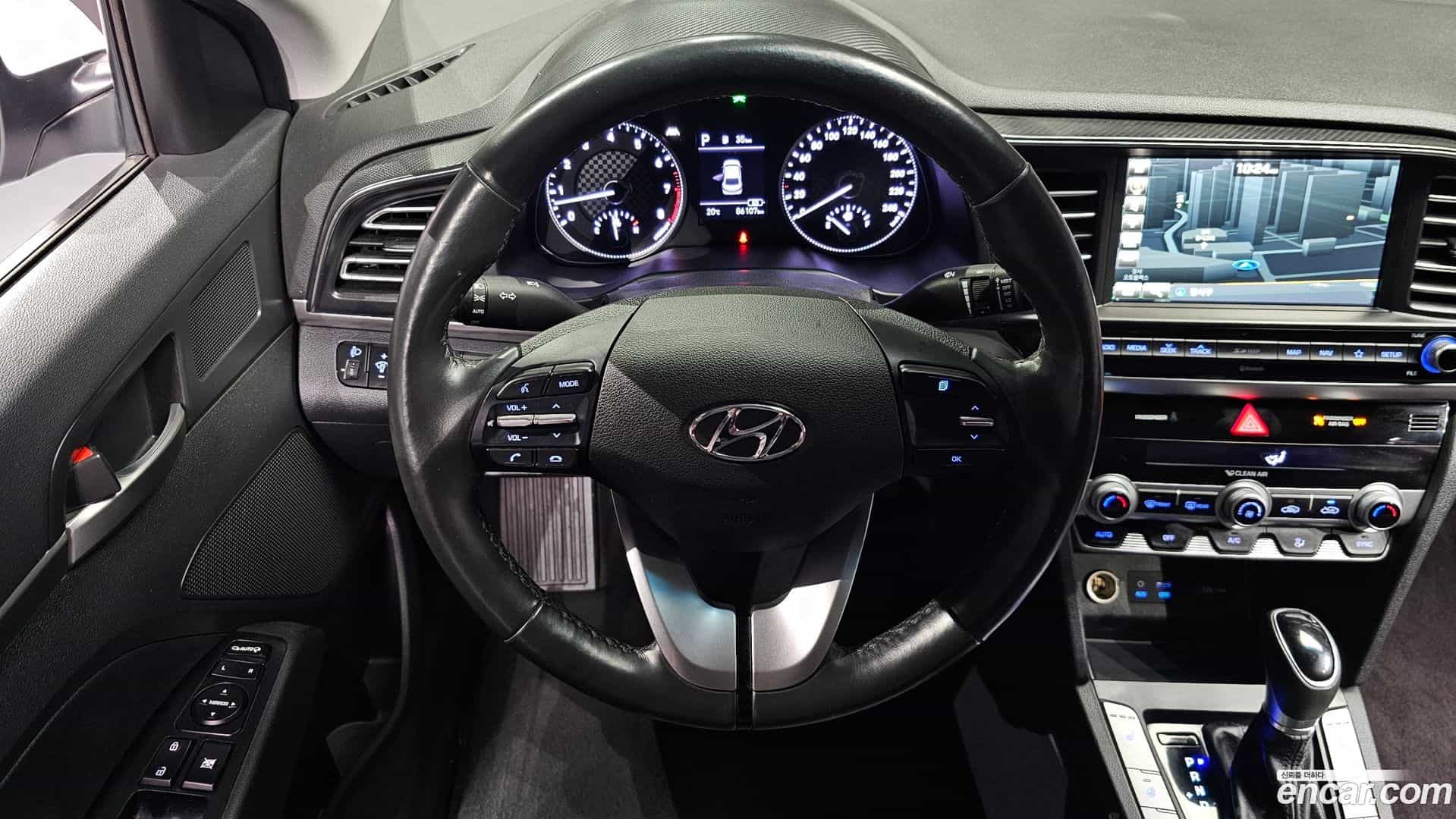 AVANTE Hyundai 2019.8-OPTION-017
