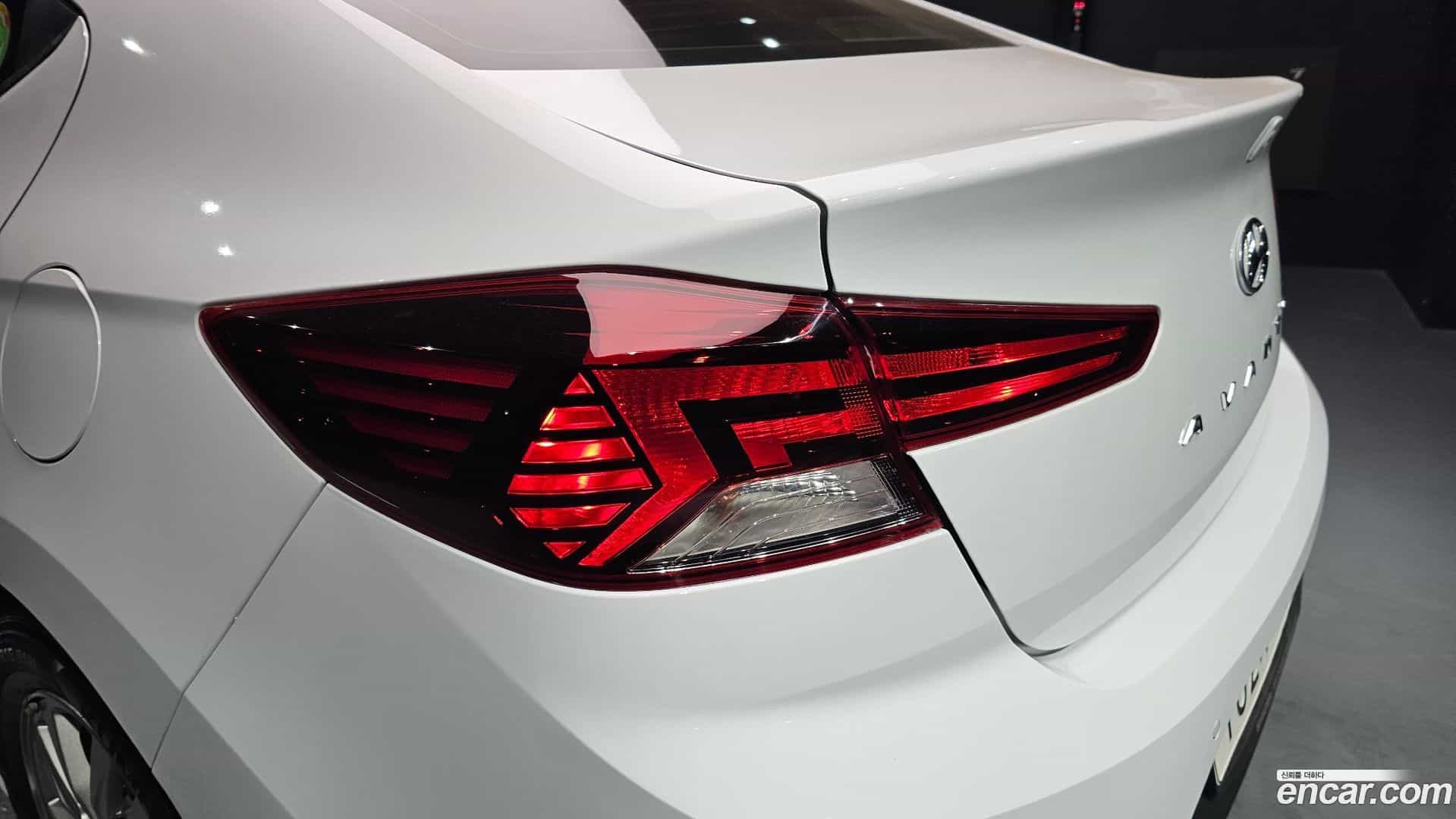AVANTE Hyundai 2019.8-OUTER-033