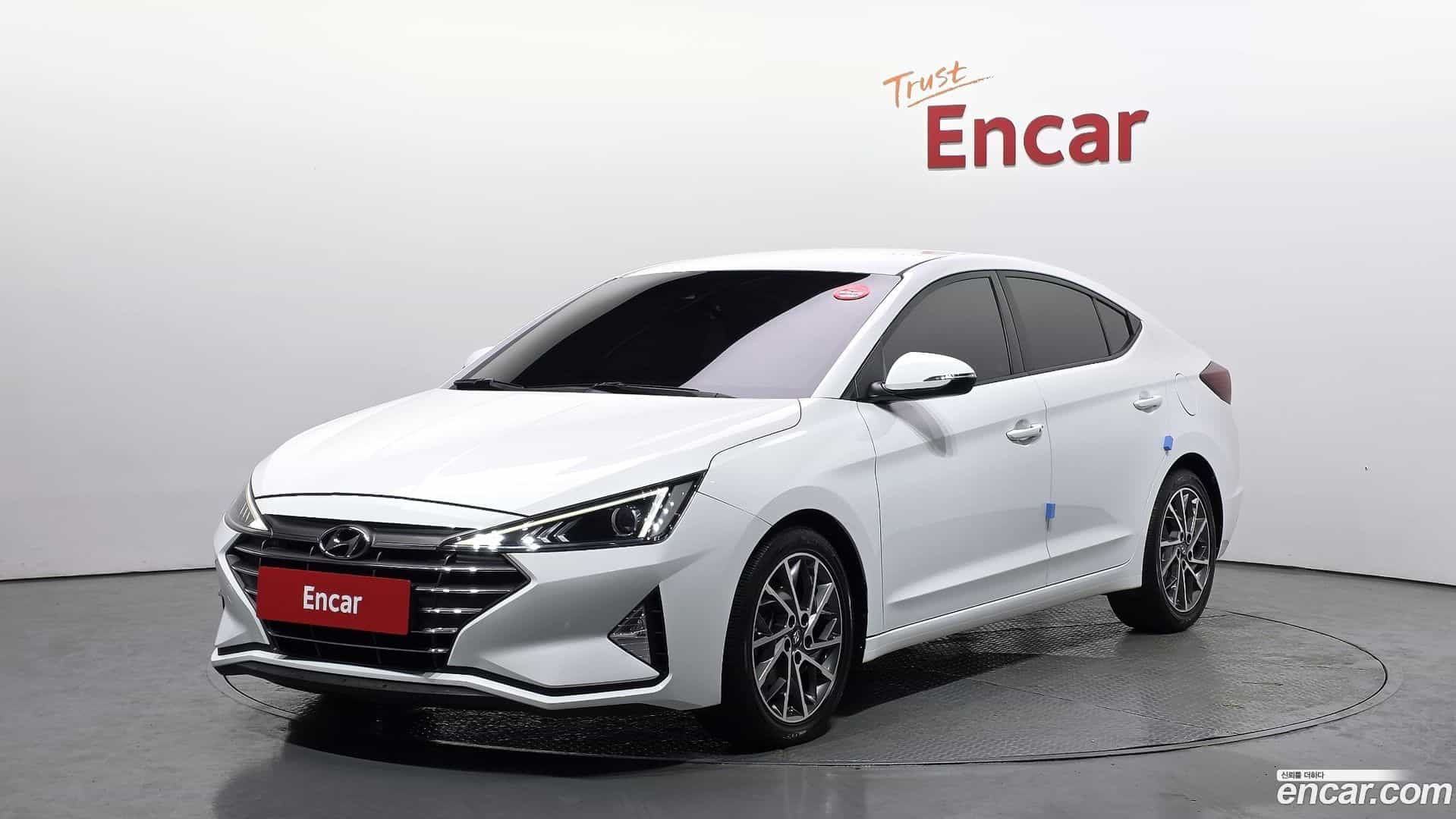 AVANTE Hyundai 2019.4-OUTER-001