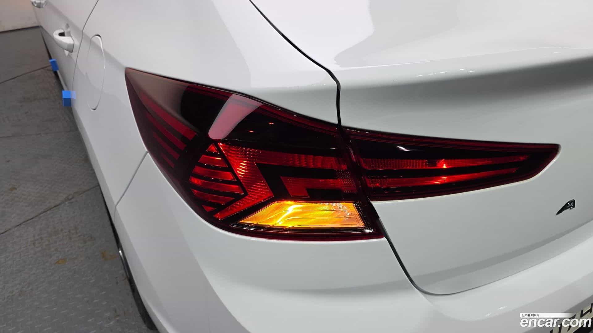 AVANTE Hyundai 2019.4-OUTER-033