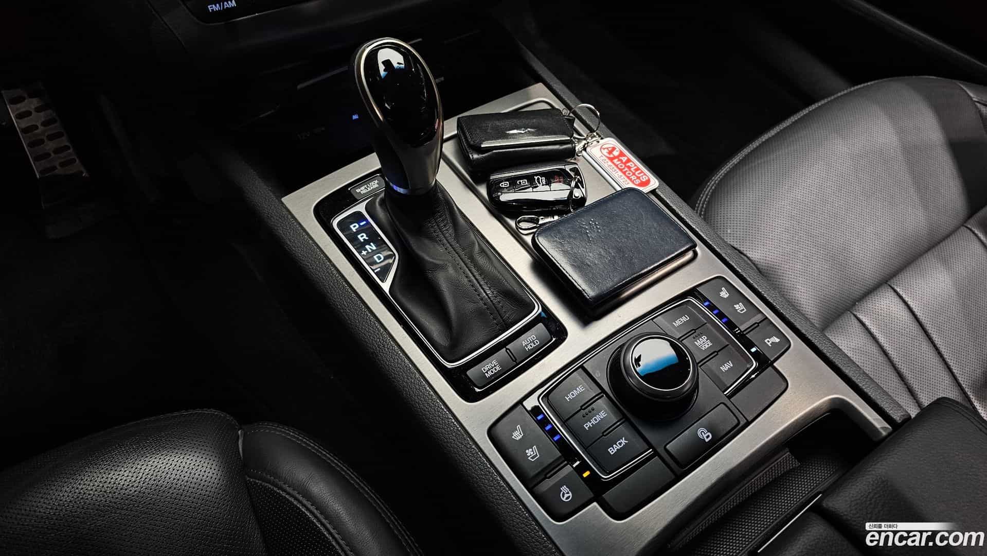 Genesis Hyundai 2014.4-INNER-009