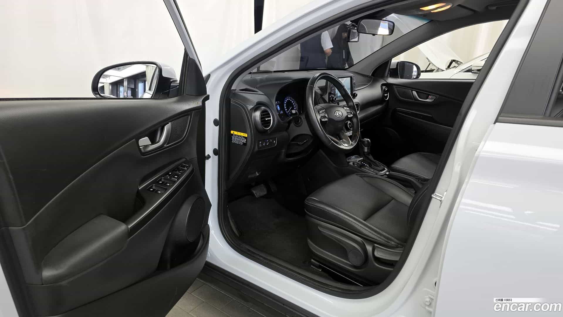 Kona Hyundai 2018.3-INNER-010