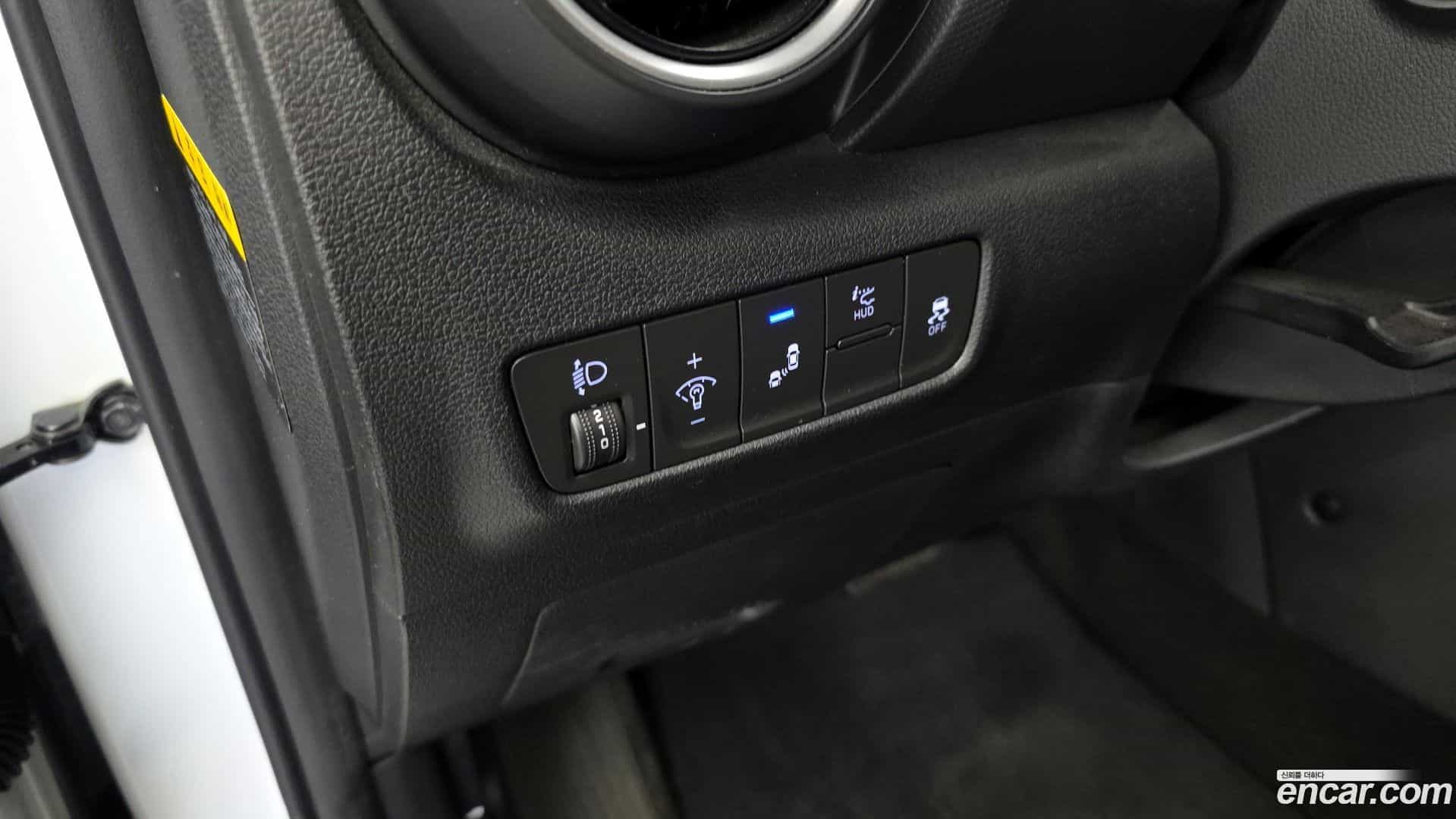 Kona Hyundai 2018.3-OPTION-021
