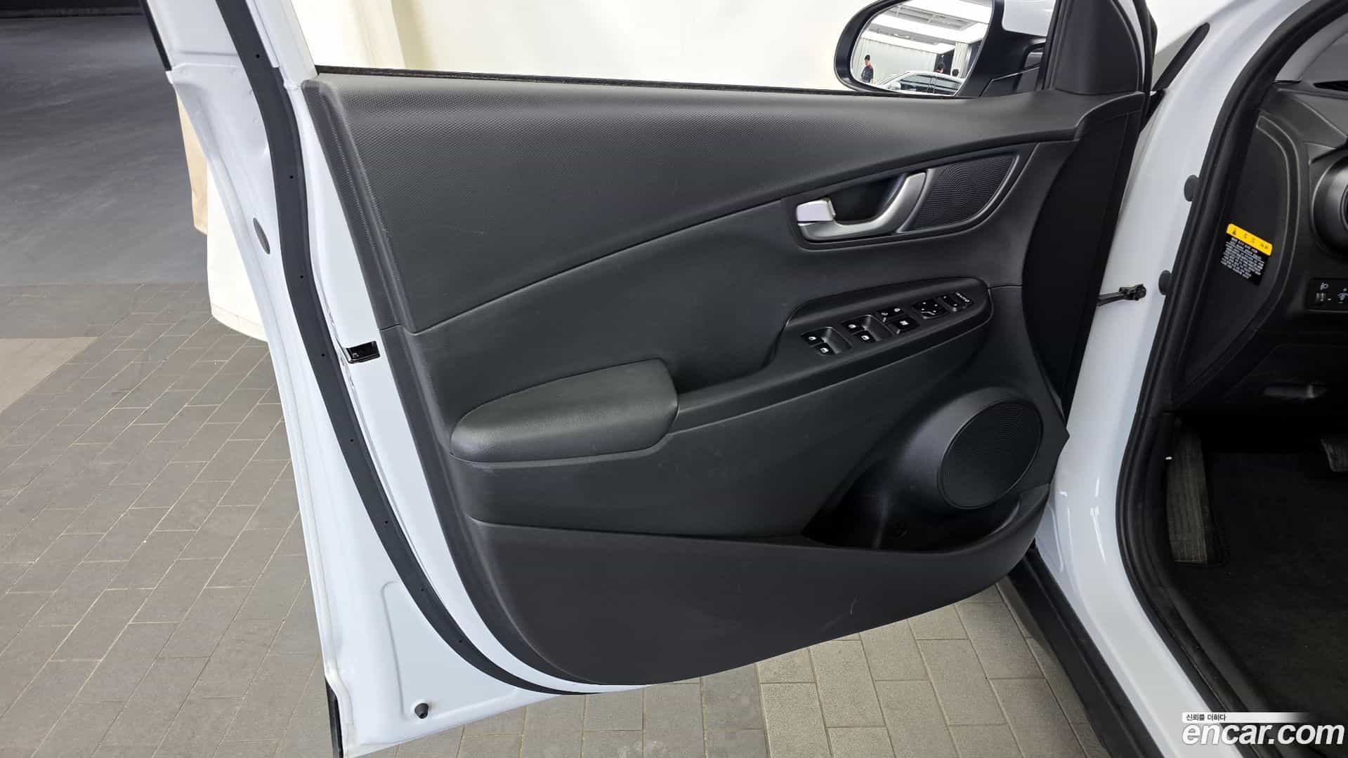 Kona Hyundai 2018.3-INNER-034