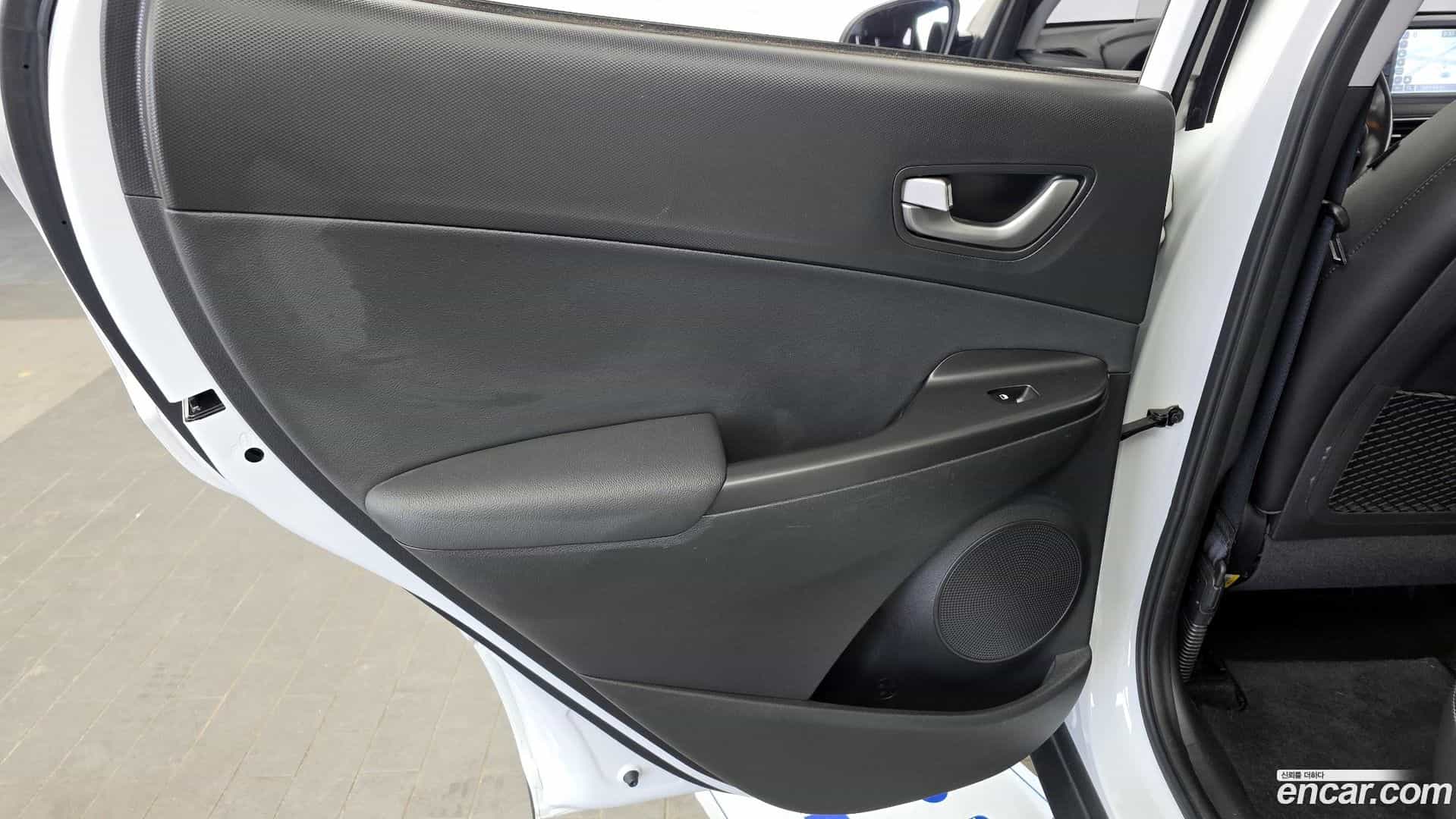 Kona Hyundai 2018.3-INNER-035