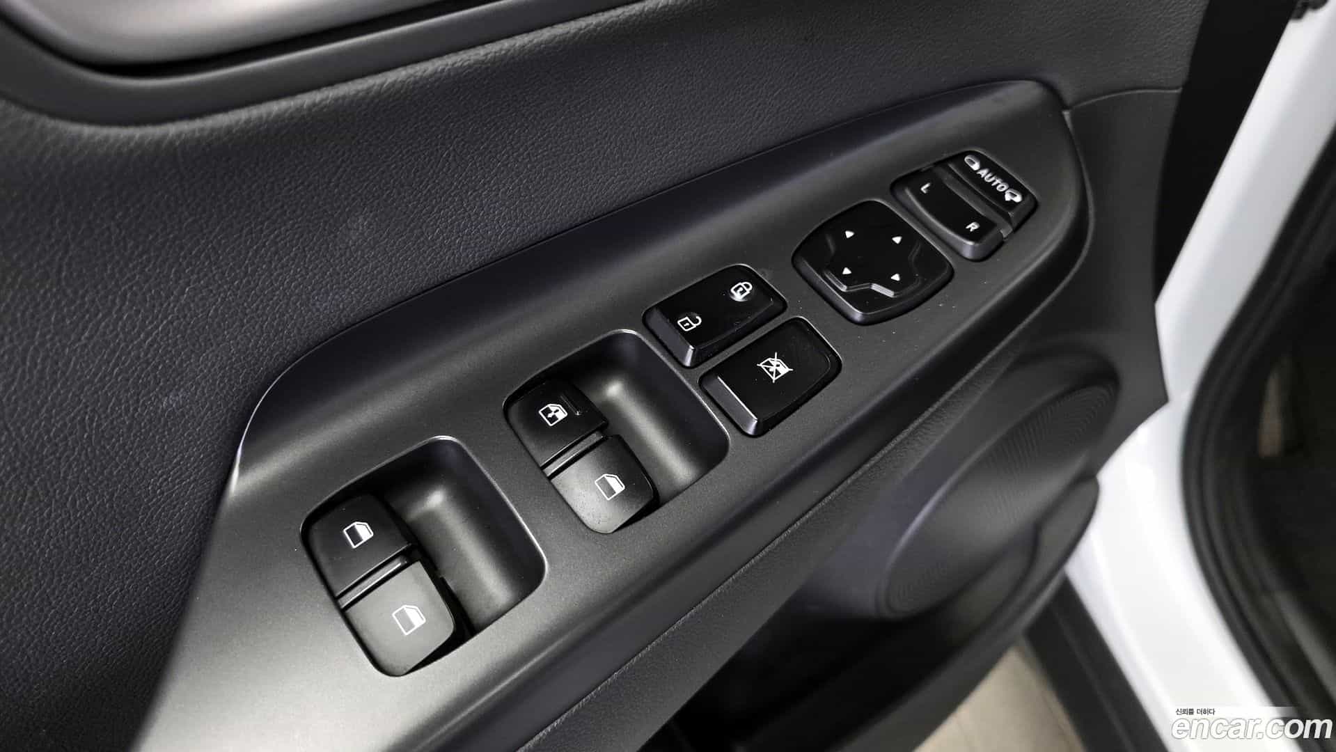 Kona Hyundai 2018.3-OPTION-042