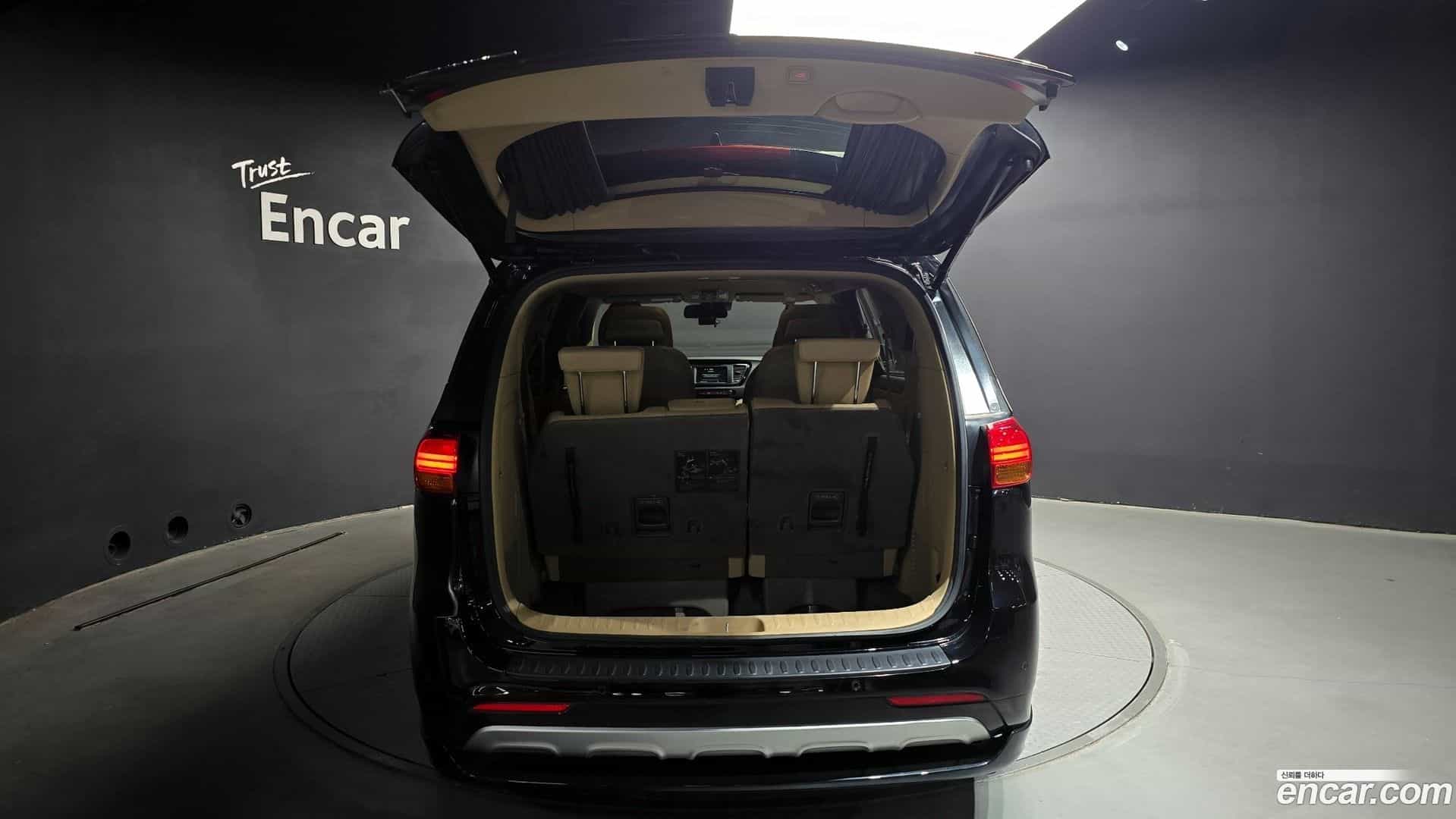 Canival Kia 2016.2-OPTION-024