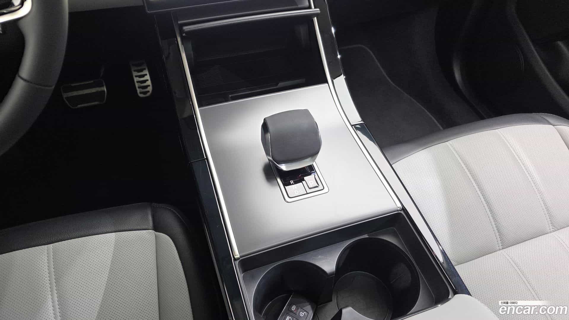 Range Rover Evoque Land Rover 2025.2-OPTION-022