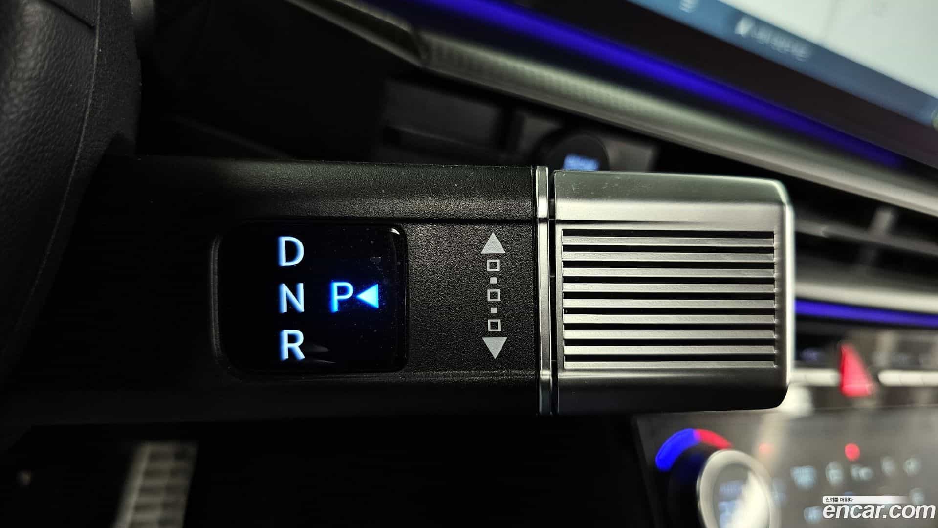 Santafe Hyundai 2023.10-INNER-009