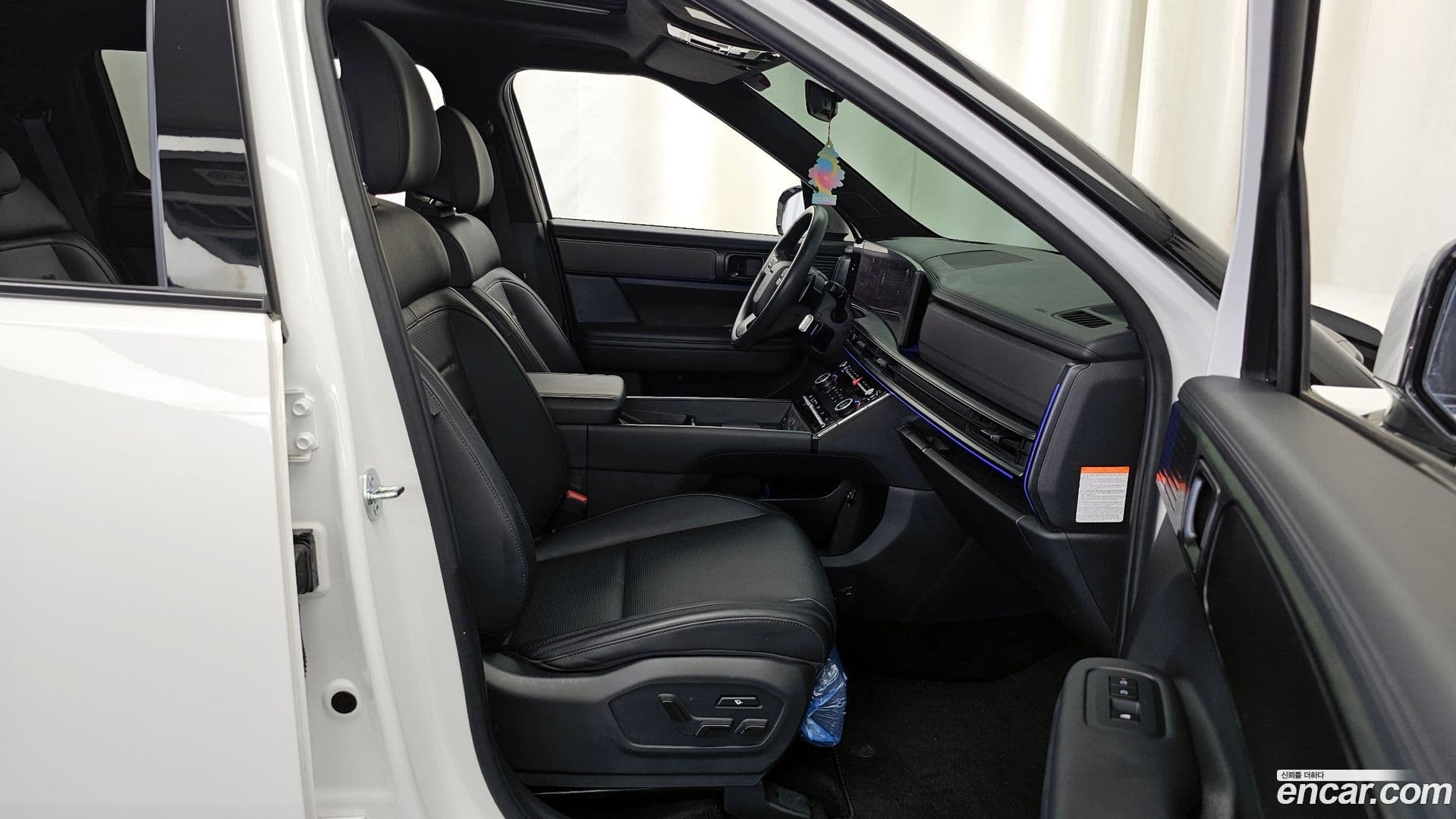 Main__Slider__Photo:Santafe Hyundai 2023.10-10