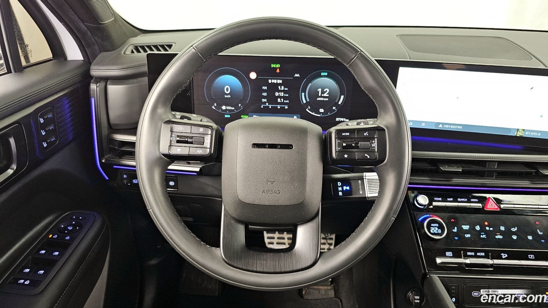 Main__Slider__Photo:Santafe Hyundai 2023.10-12