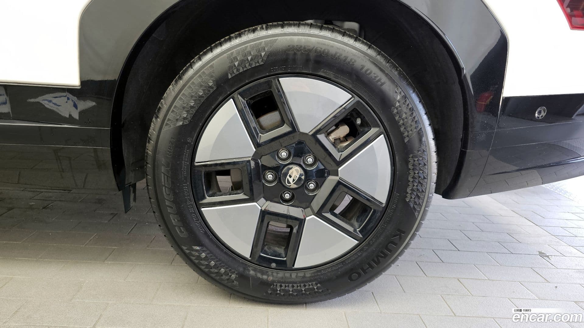 Main__Slider__Photo:Santafe Hyundai 2023.10-20