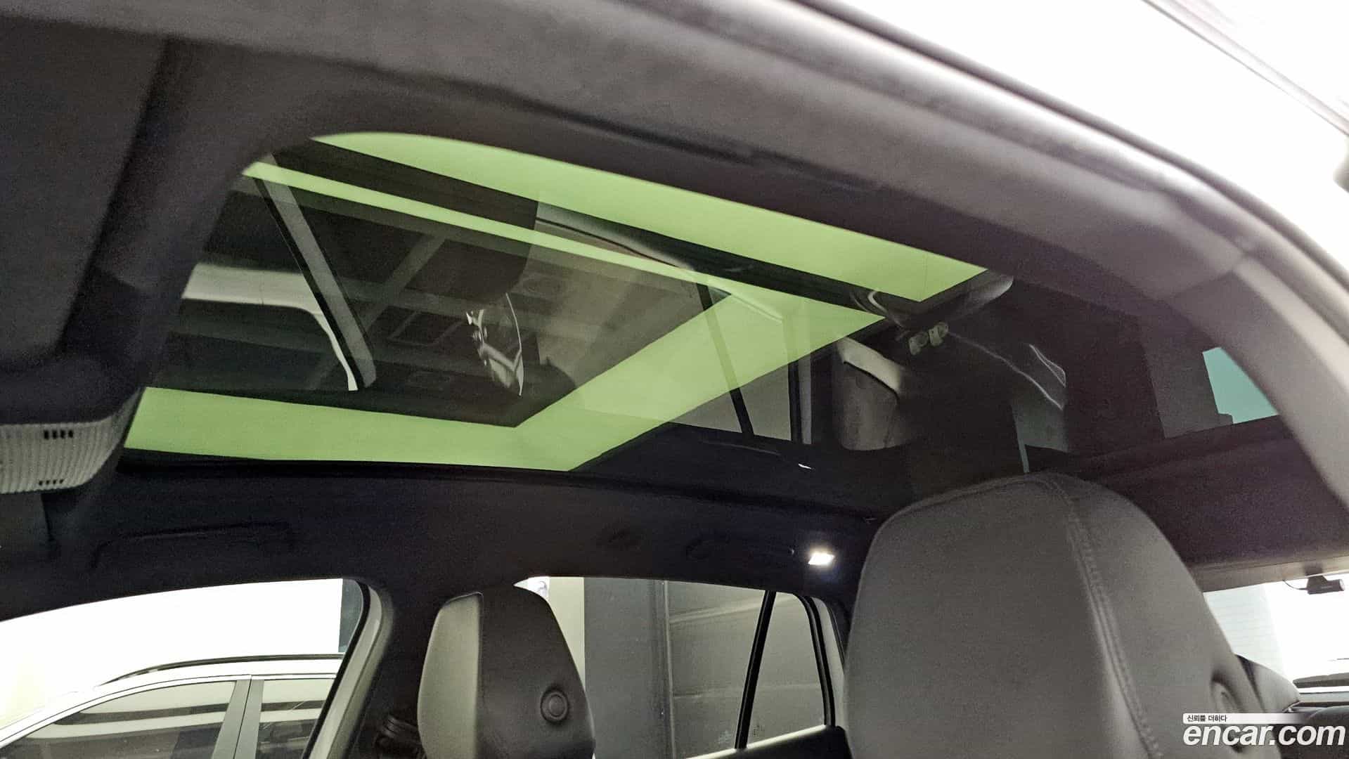 ID.4 Volkswagen 2022.8-OPTION-022