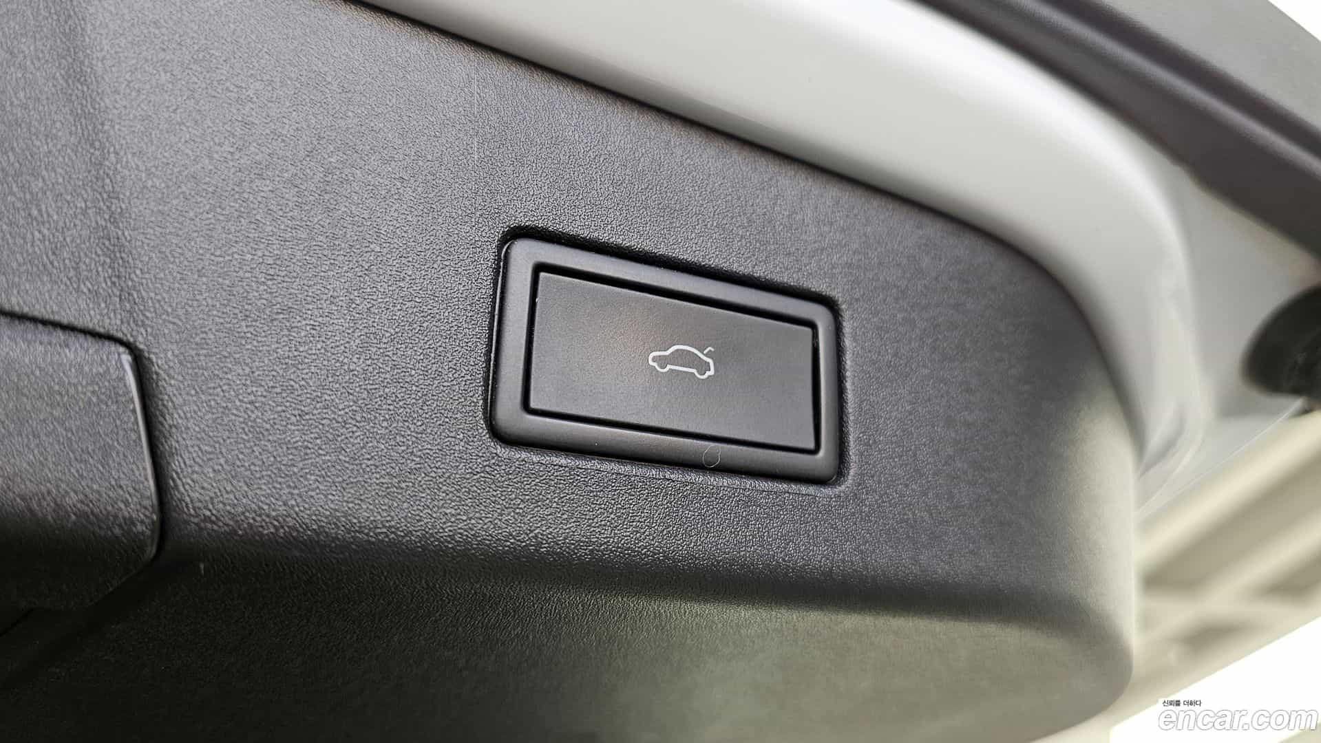ID.4 Volkswagen 2022.8-OPTION-044
