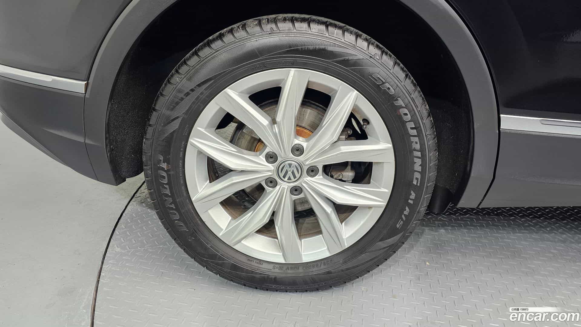 Tiguan Volkswagen 2020.2-OUTER-005