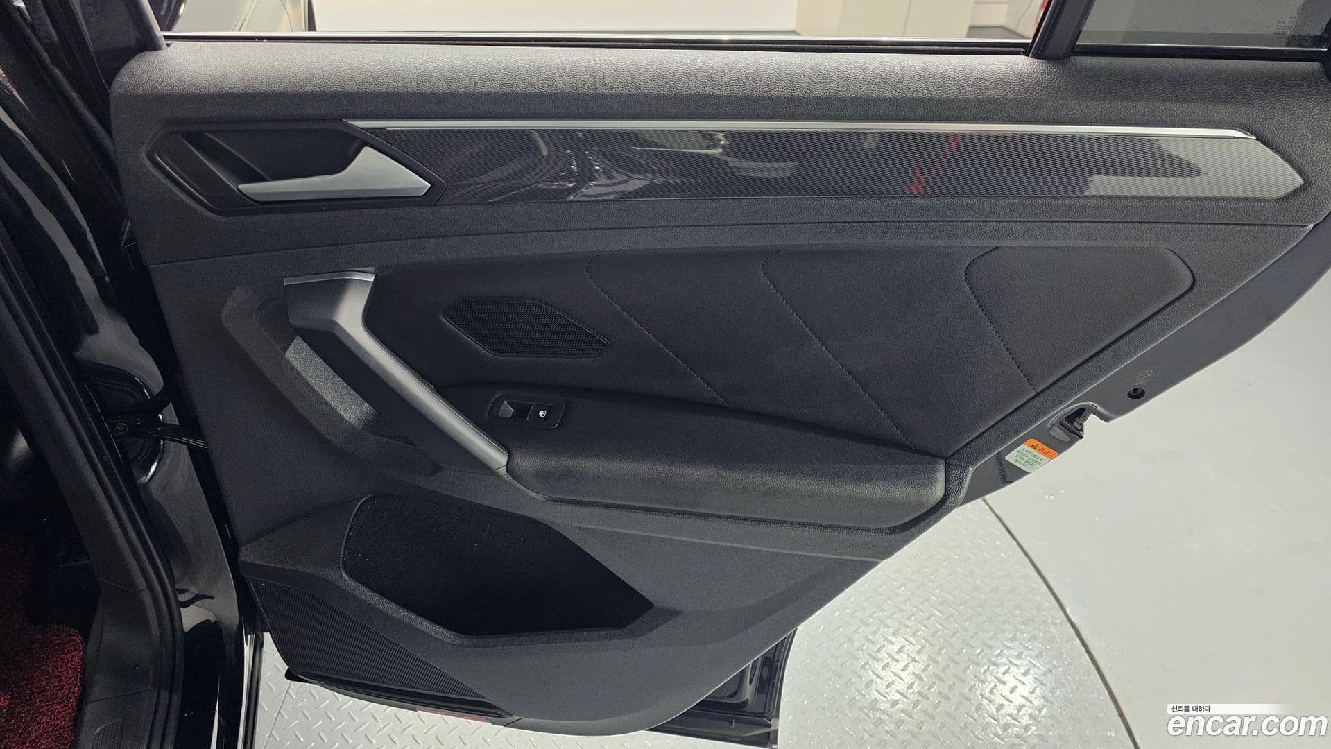 Main__Slider__Photo:Tiguan Volkswagen 2020.2-24