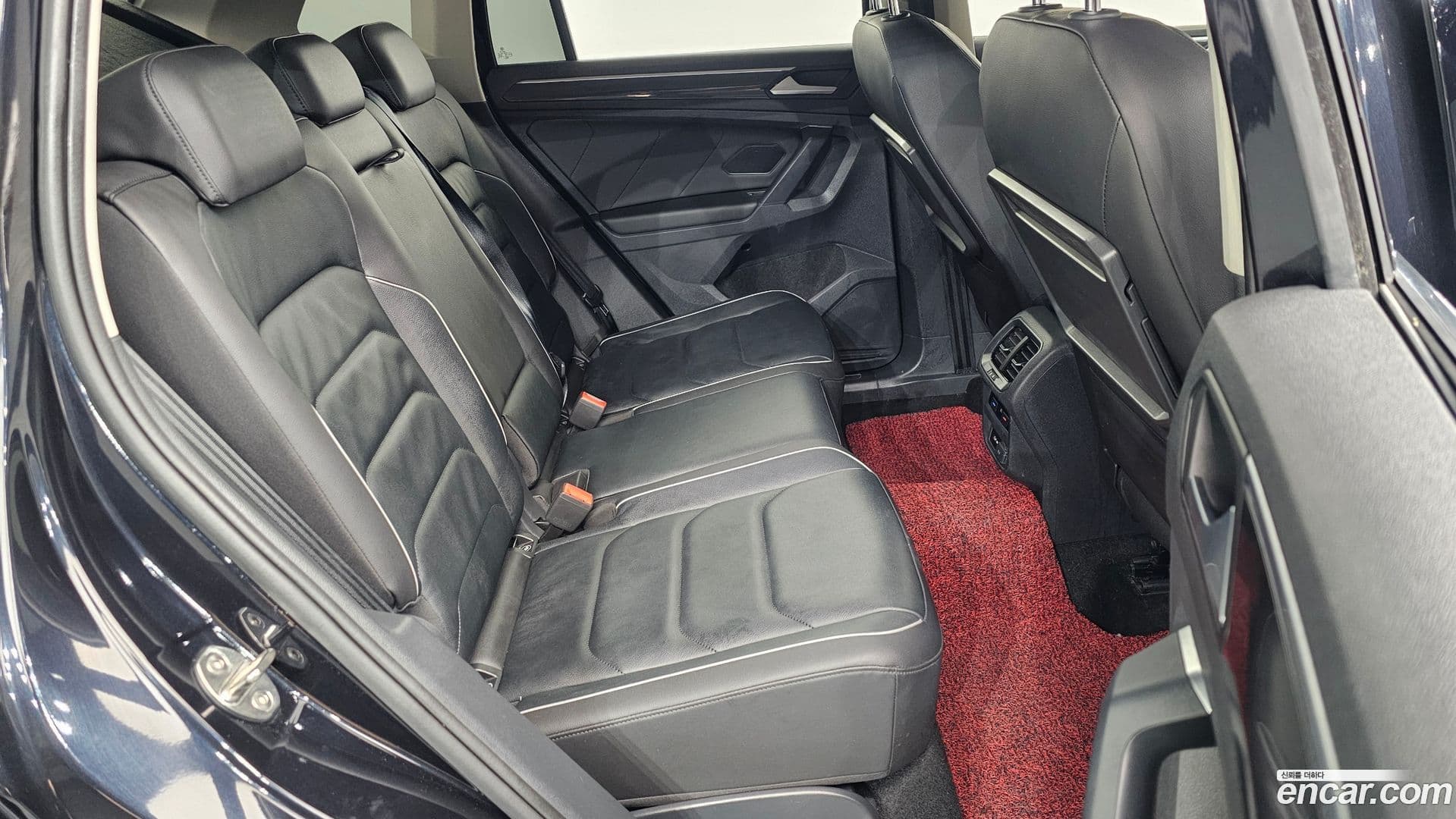 Main__Slider__Photo:Tiguan Volkswagen 2020.2-25