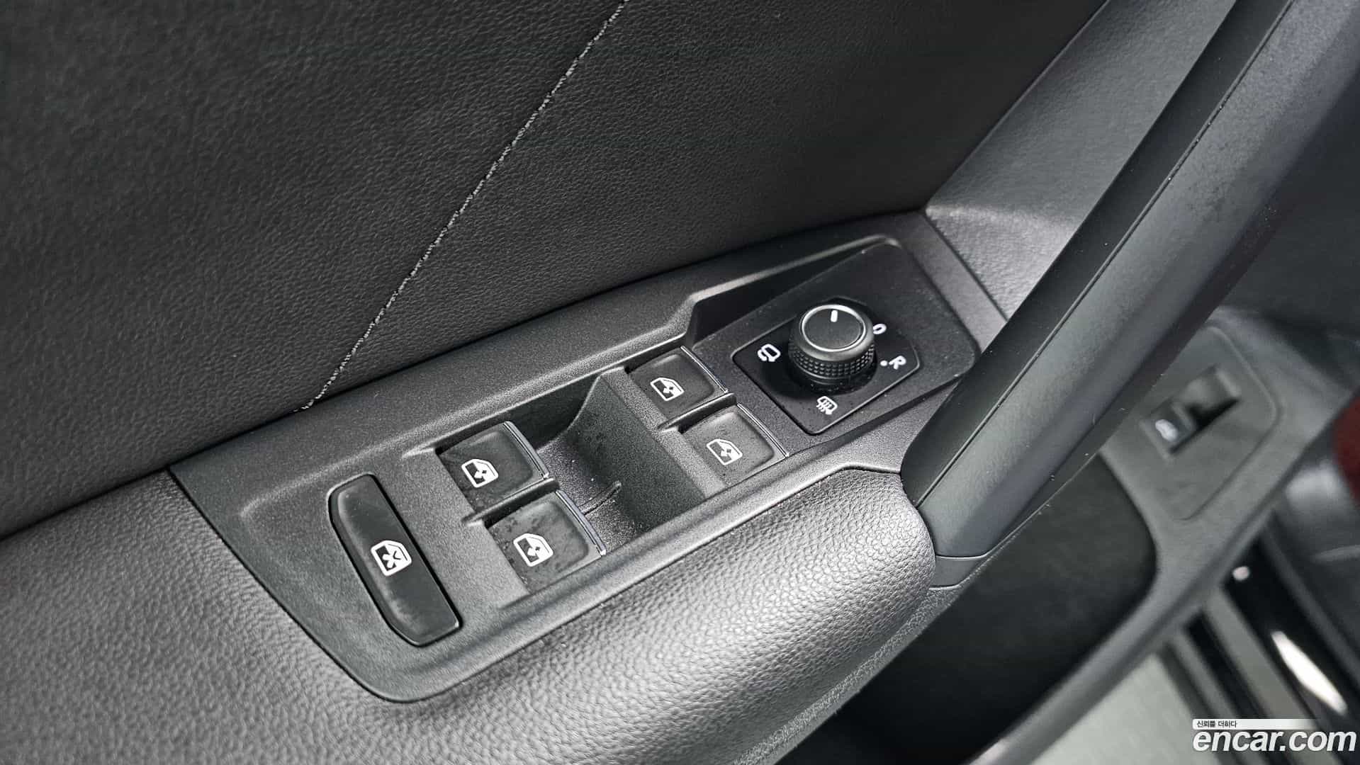 Tiguan Volkswagen 2020.2-OPTION-041